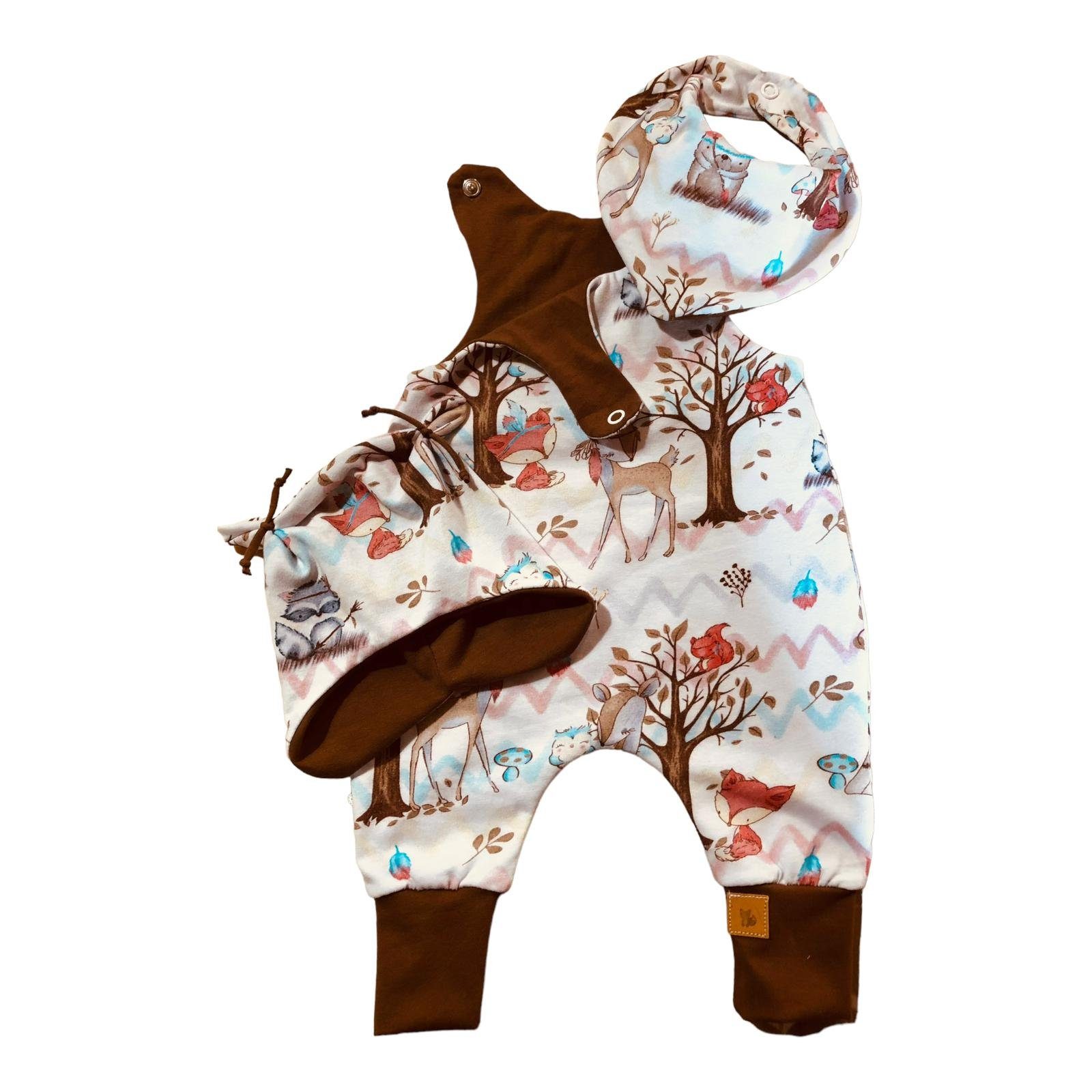 Land-Juwelen Strampler BOHO WALDTIERE WEISS BRAUN