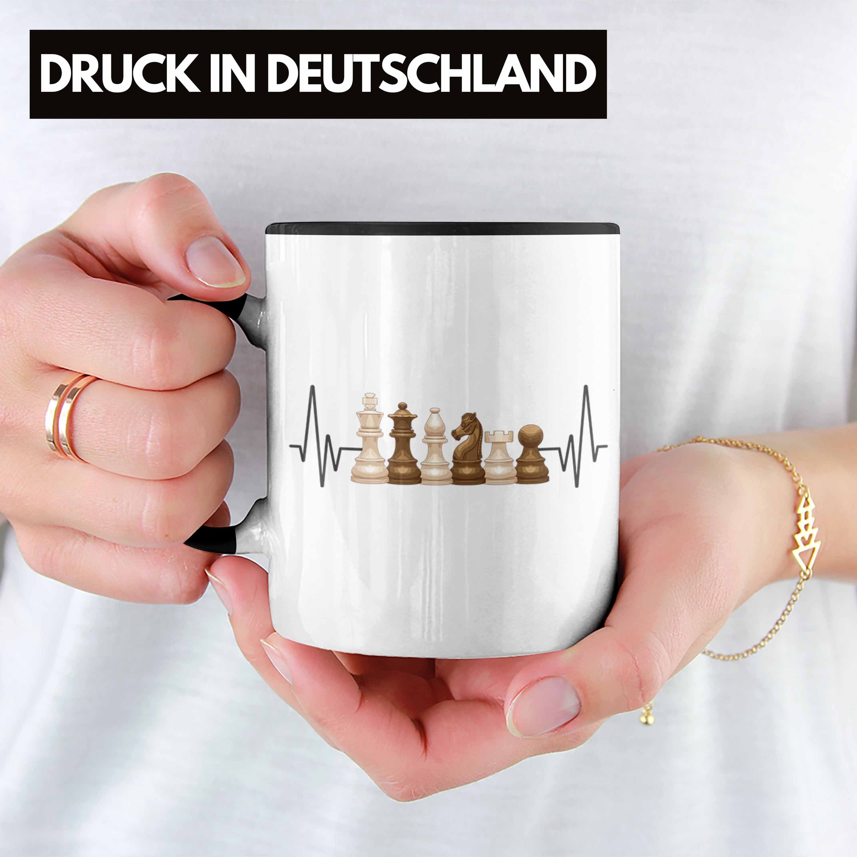Trendation Tasse Trendation - Schach Schwarz Geschenk Tasse für Schachspieler Hobby Herzschlag