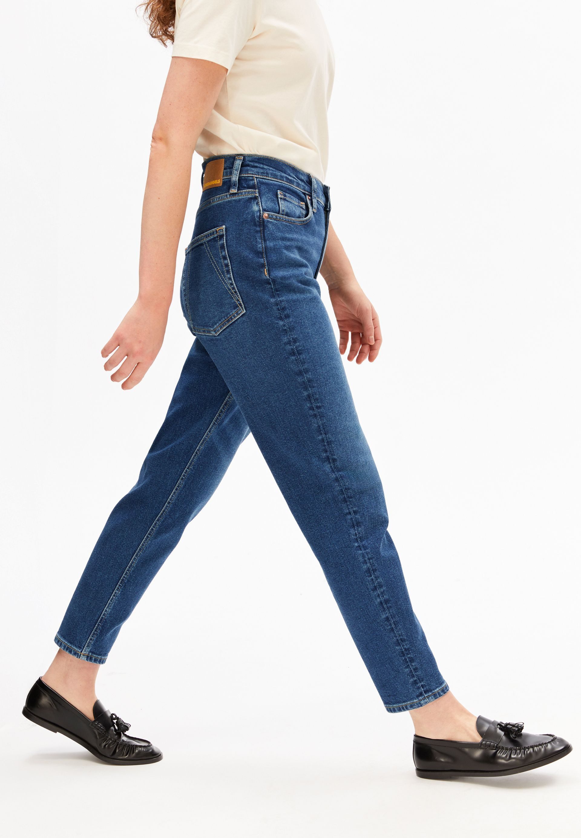 Armedangels Mom-Jeans MAIRAA Mom Jeans aus recyceltem Baumwoll-Mix (Comfort-Stretch) High waist – Bild 5 von 5