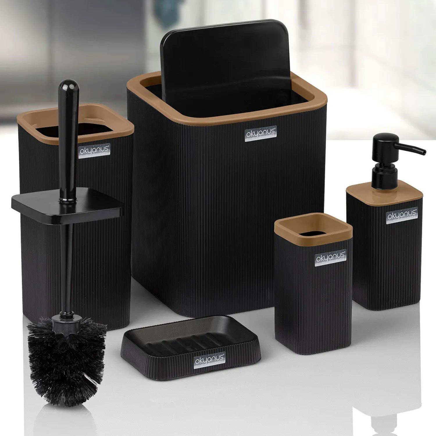 Jungengel Badezimmer-Set 5-teiliges Badset WC-Garnitur Mülleimer Seifenspen günstig online kaufen