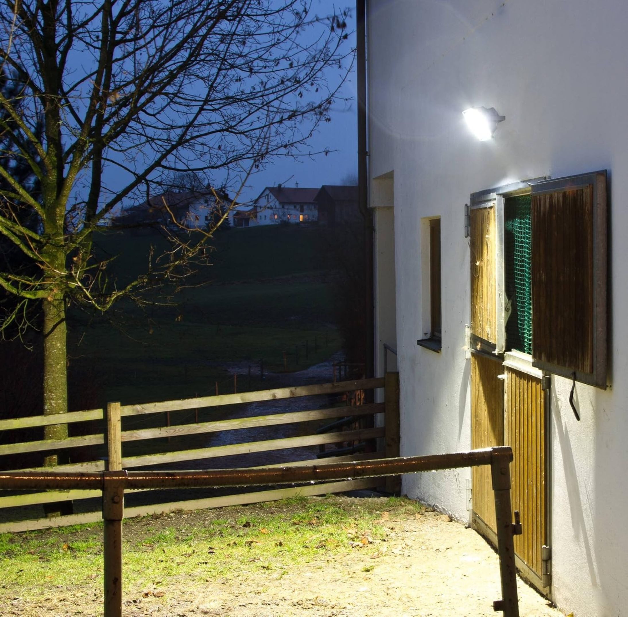 Kerbl LED-Leuchte Kerbl LED-Außenstrahler mit Bewegungsmelder 80 W, 34573