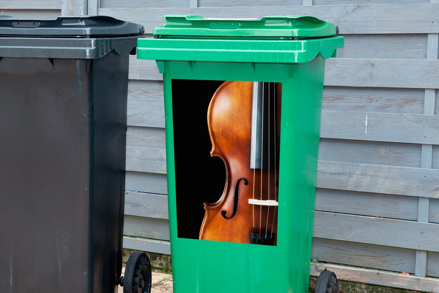 MuchoWow Wandsticker Die Mülltonne, Container, Saiten Mülleimer-aufkleber, einer Sticker, St), Abfalbehälter (1 Geige