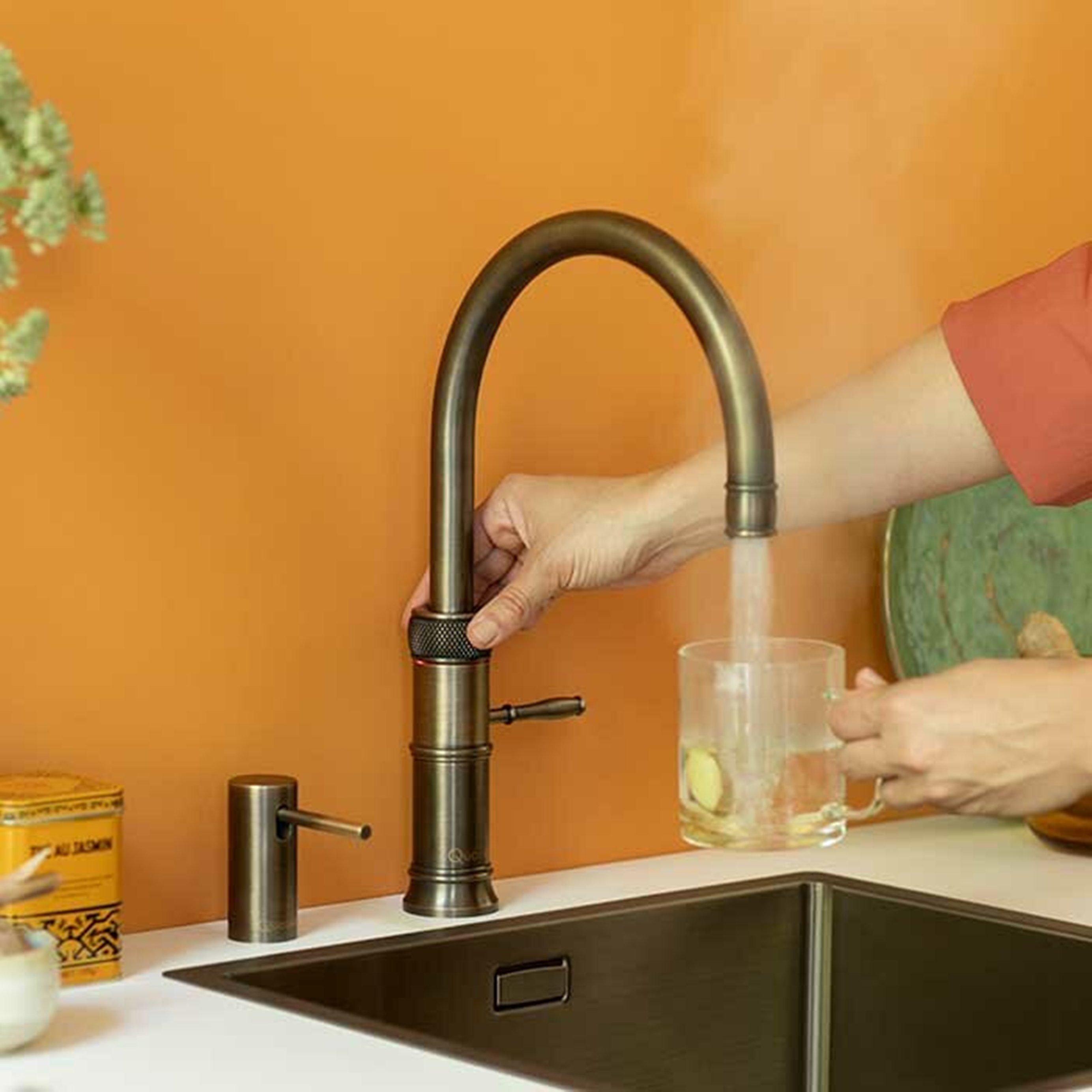 QUOOKER Küchenarmatur 100°C B (22+CFRPTNCUBE) mit ROUND Trinkwassersystem Kochendwasserhahn CLASSIC COMBI+ 2 CUBE FUSION mit Messing (2-St) QUOOKER