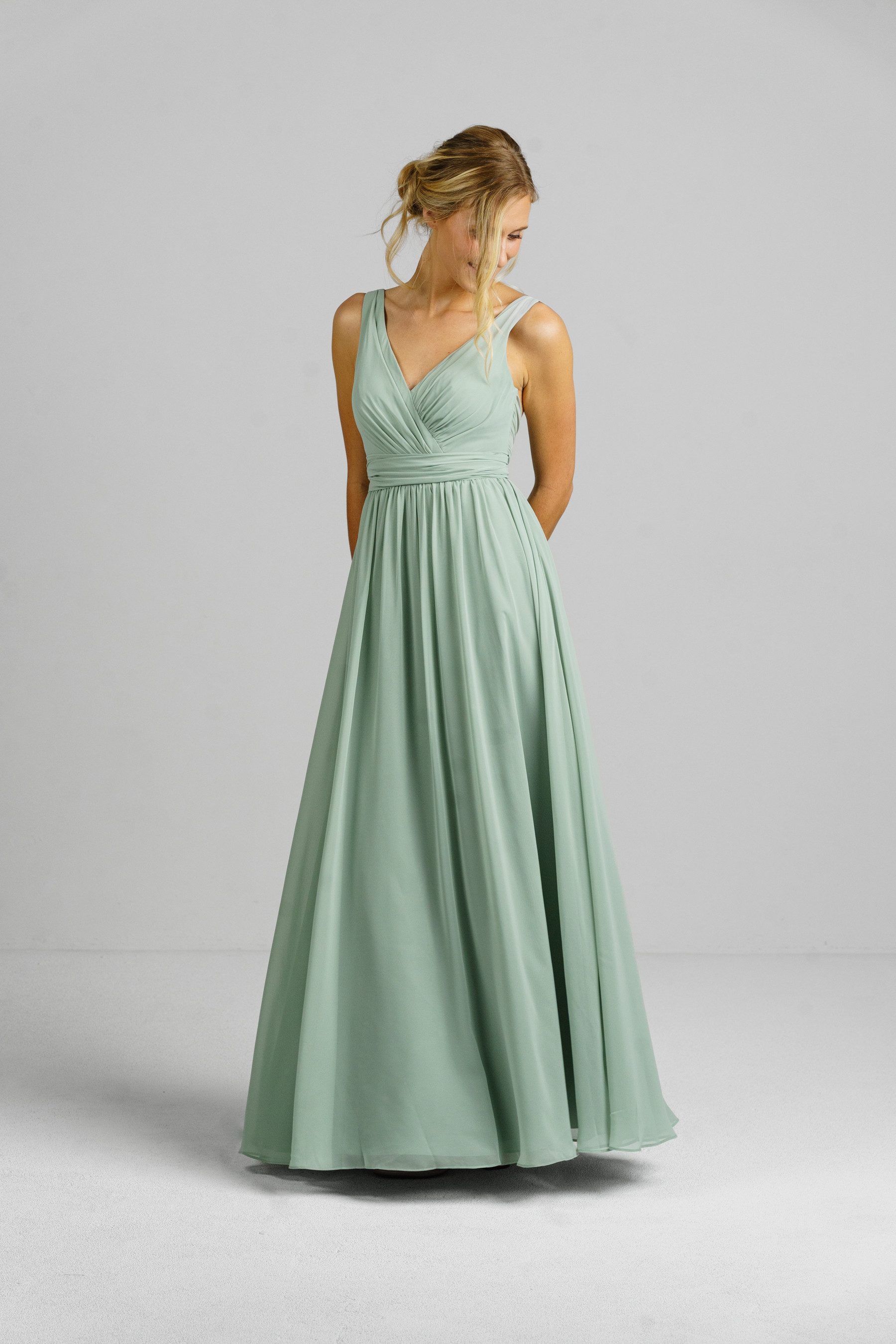 ANNIS WIESBADEN EST. 2021 Abendkleid Brautjungfernkleid Abendkleid „Jade“ mit Chiffonrock