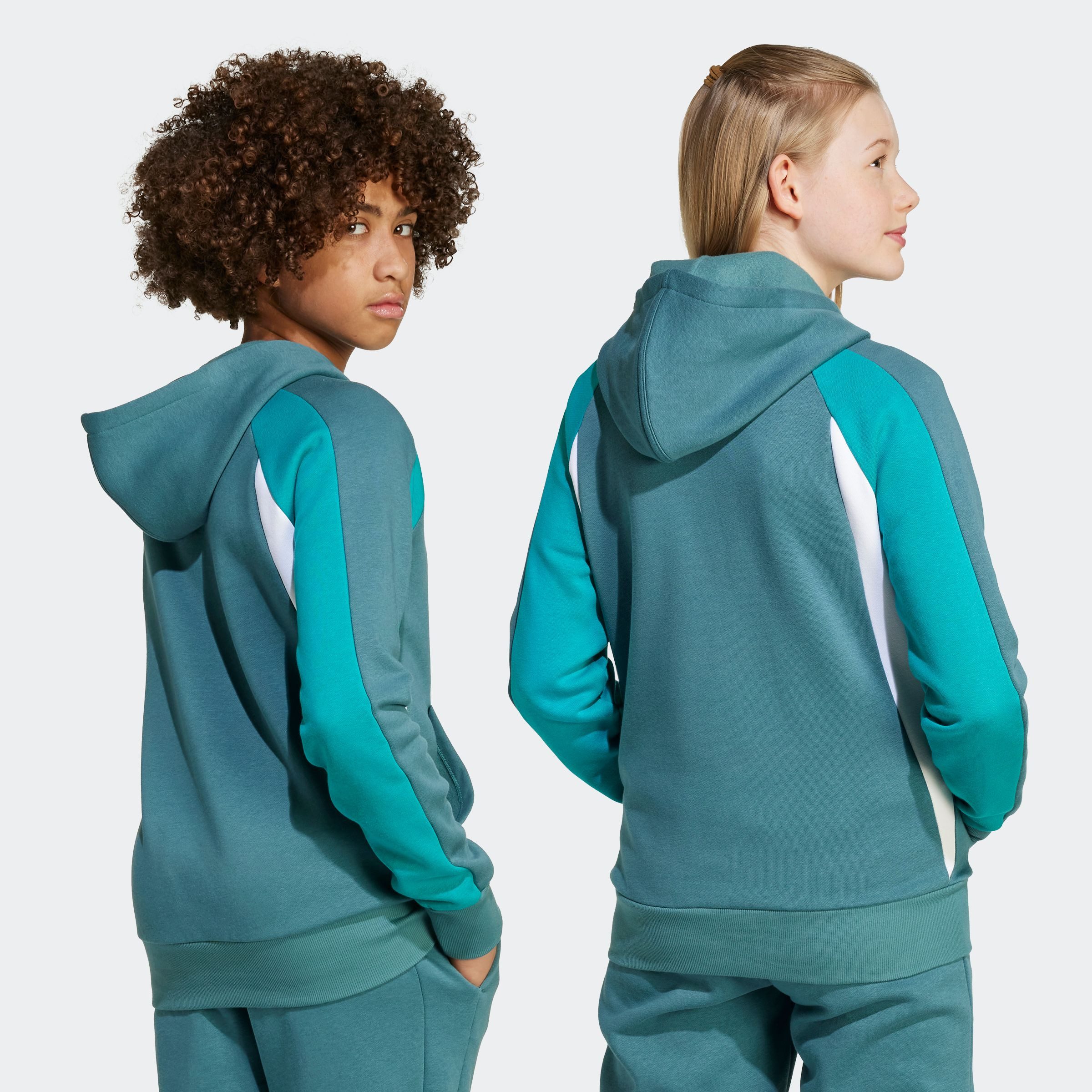adidas Sportswear Kapuzensweatshirt SEASONAL ESSENTIALS COLORBLOCK KIDS HOODIE