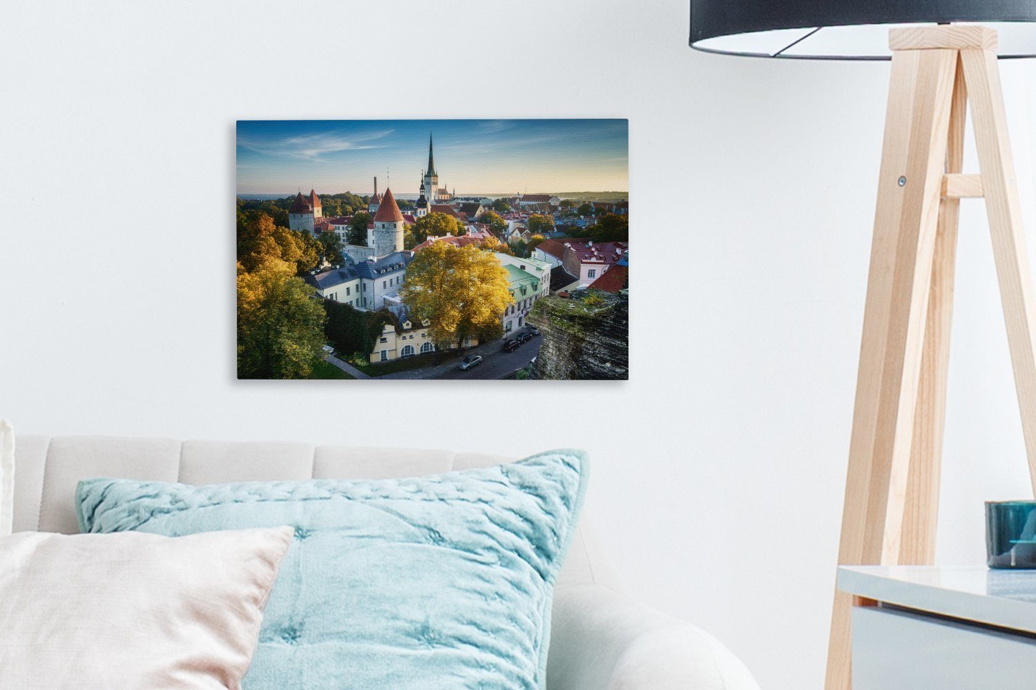 Tallinn OneMillionCanvasses® Leinwandbilder, in Aufhängefertig, dem Wanddeko, Leinwandbild Estland, St), 30x20 cm Stadtzentrum Skyline (1 Wandbild über von