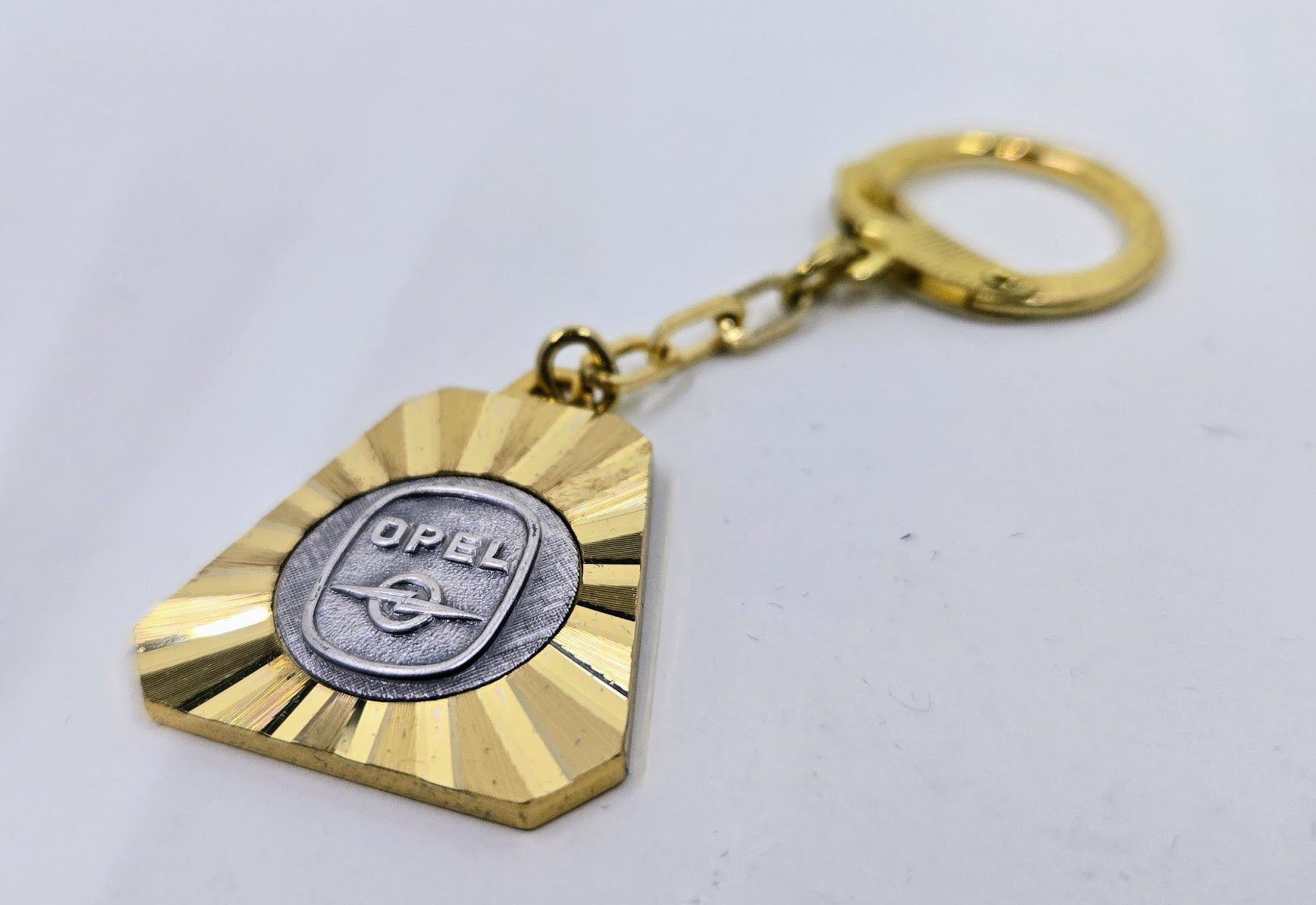 HR Autocomfort Schlüsselanhänger mit Gravur Original 1958 Schlüsselanhänger OPEL Diamantschliff