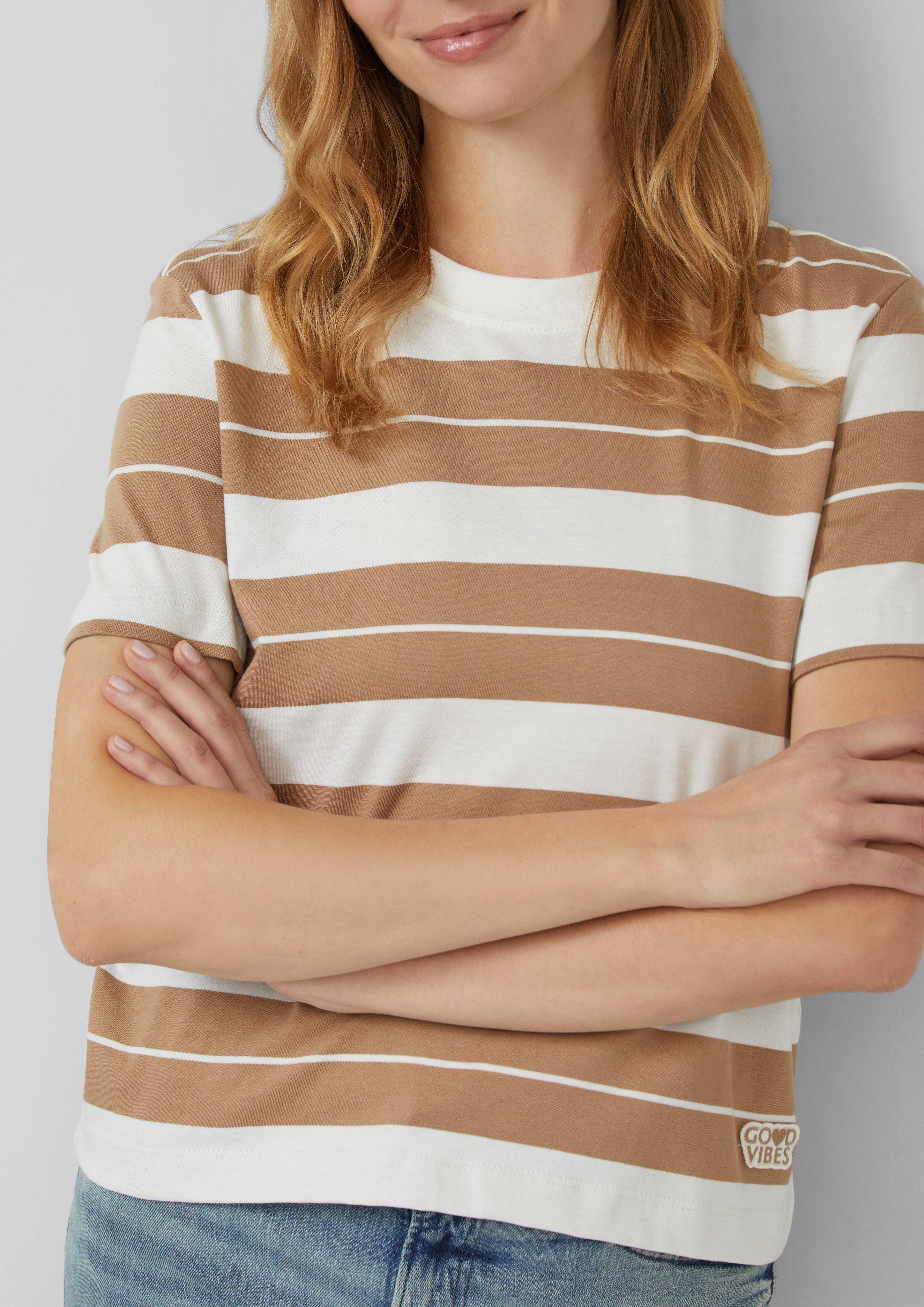 s.Oliver Kurzarmshirt Verkürztes Baumwoll-Streifen-T-Shirt mit Patch günstig online kaufen