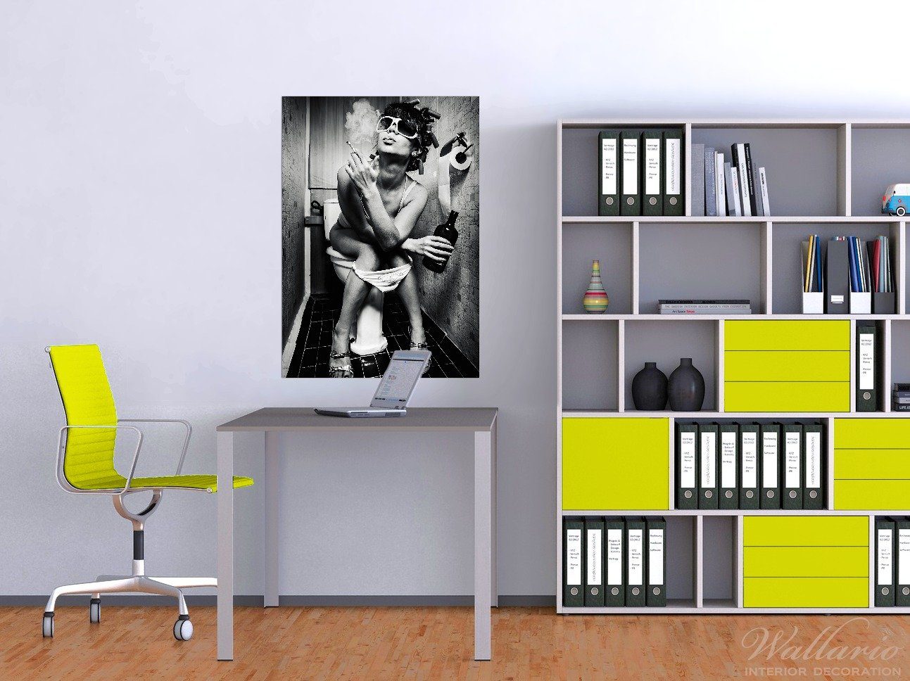 Wallario Poster, Kloparty - Sexy Frau günstig online kaufen