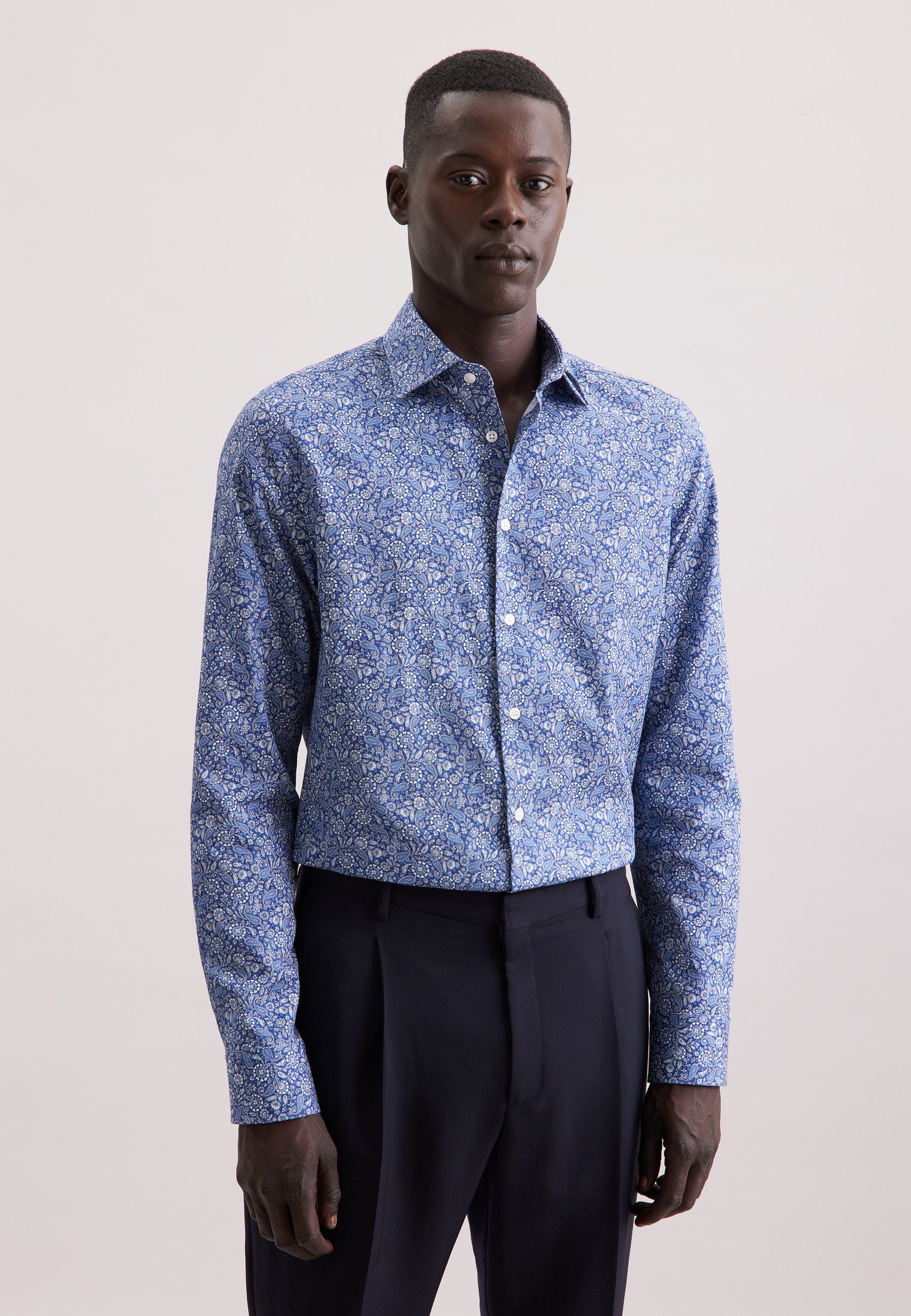 seidensticker Businesshemd Schwarze Rose X-Slim 1/1 Kentkragen Paisley