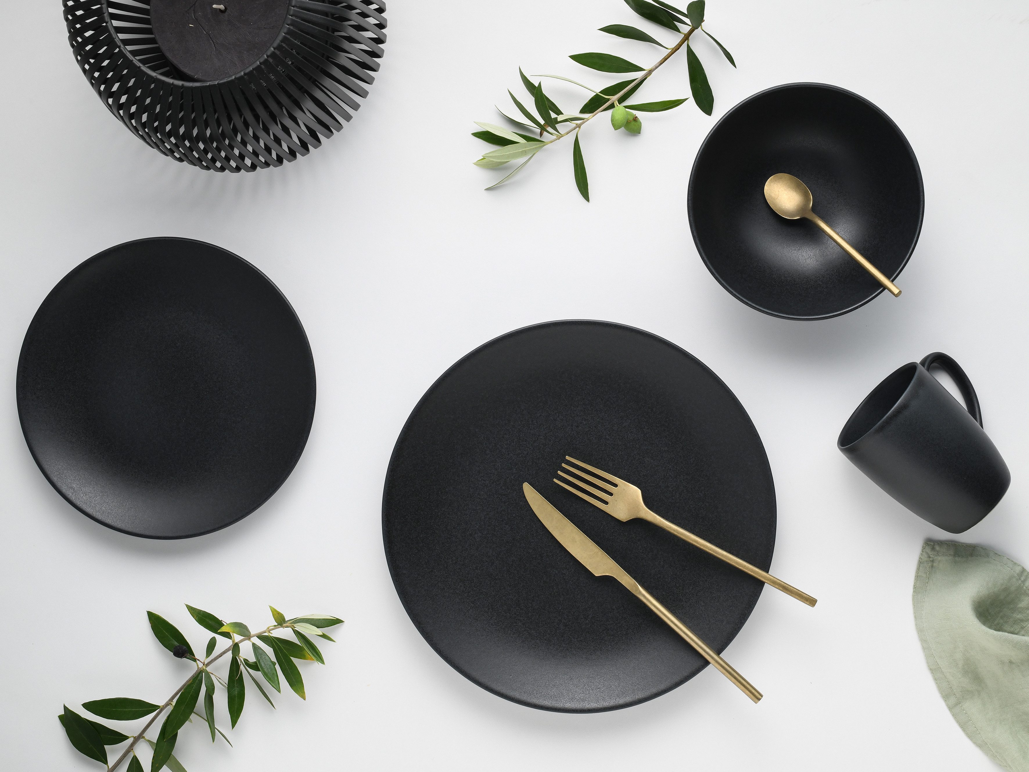 CreaTable Kombiservice Geschirr-Set Soft Touch Black (16-tlg), 4 Personen, Steinzeug, Service, schwarz, seidenmatte Glasur, 16 Teile, für 4 Personen