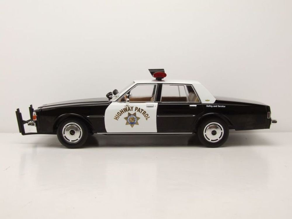 Greenlight 1:18 Chevrolet Caprice Chicago Police 1989 Weiß 19128 Modellauto 19128 810087061838