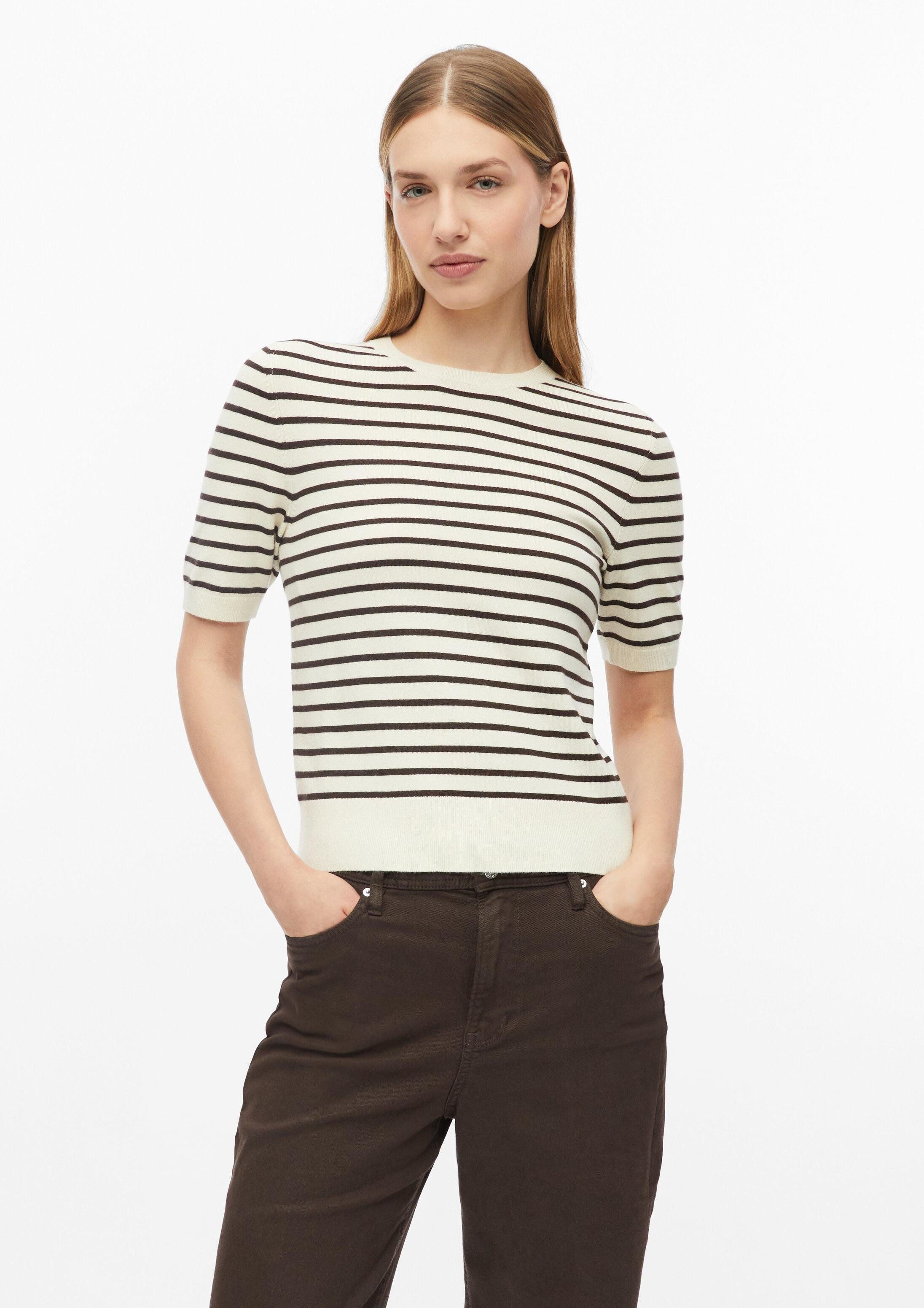 s.Oliver Kurzarmpullover Strickpullover Gestreifter Kurzarm-Strickpullover im Slim Fit