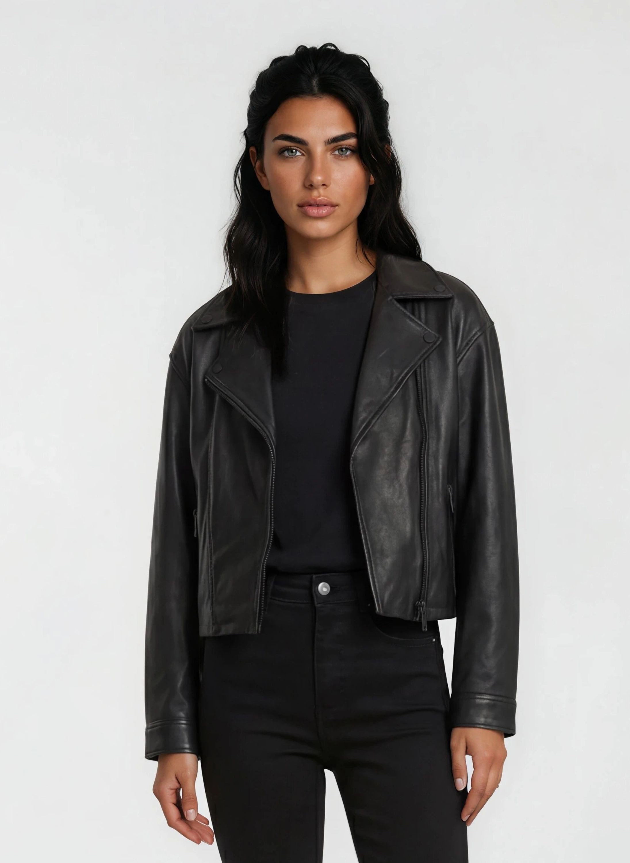 trueprodigy Lederjacke Alba Schwarzer asymmetrischer Reißverschluss und Reverskragen