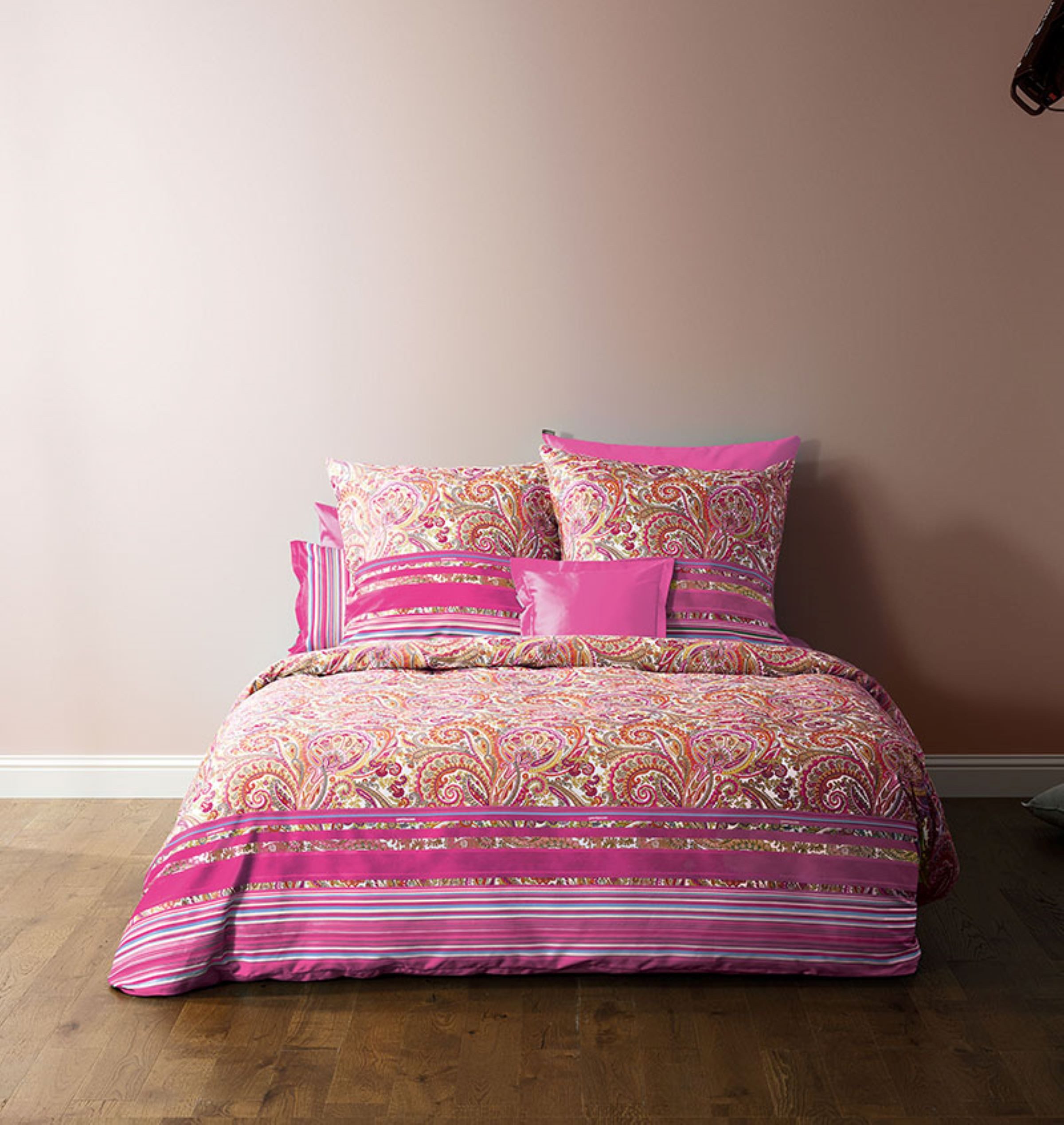 Bassetti Bettwäsche Bassetti Mako-Satin Bettwäsche 135x200 Noto P2 Fuxia Paisley Streifen, Satin, 2 teilig, aus weicher Naturfaser
