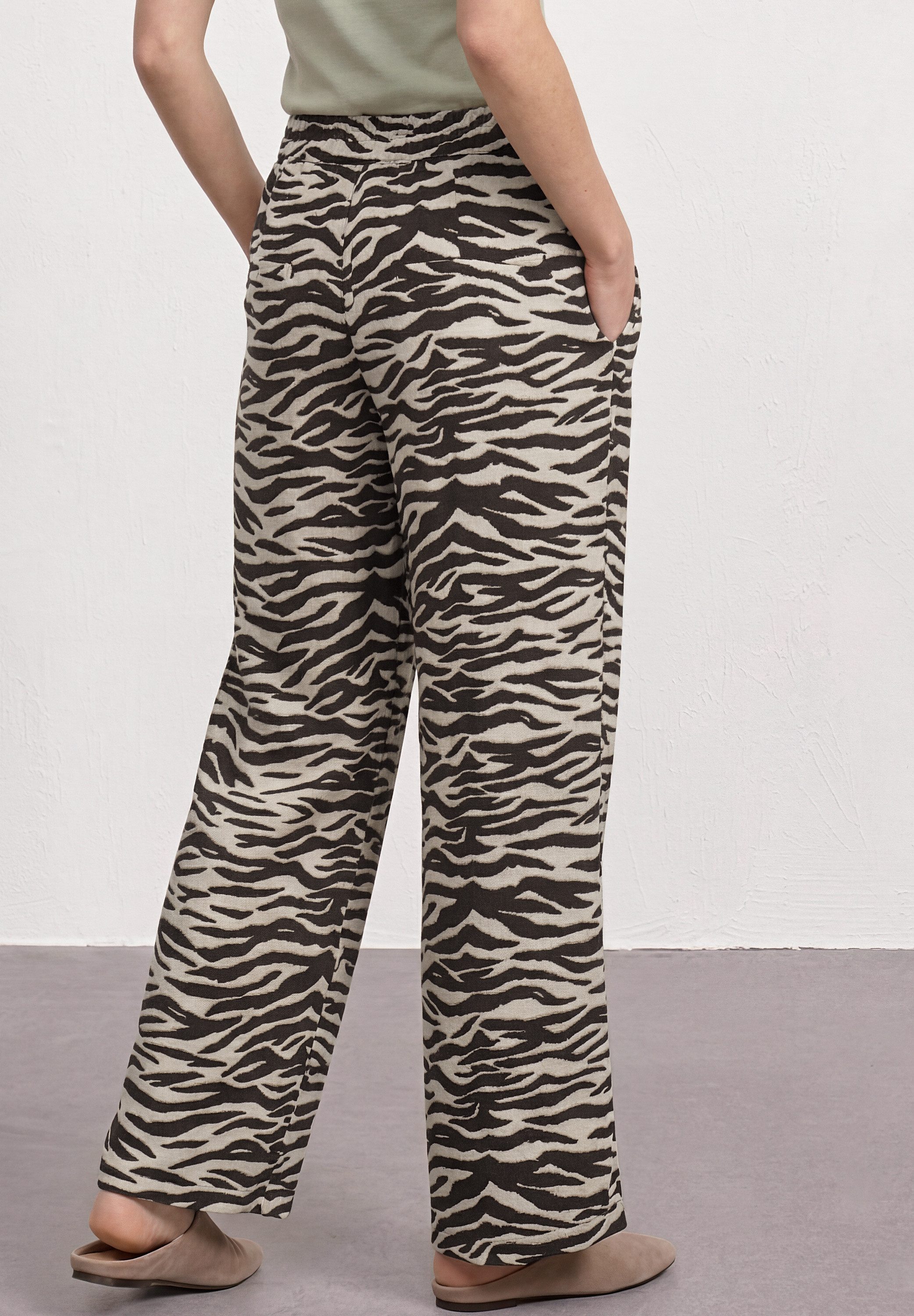 STREET ONE Stoffhose High Waist – Bild 2 von 5