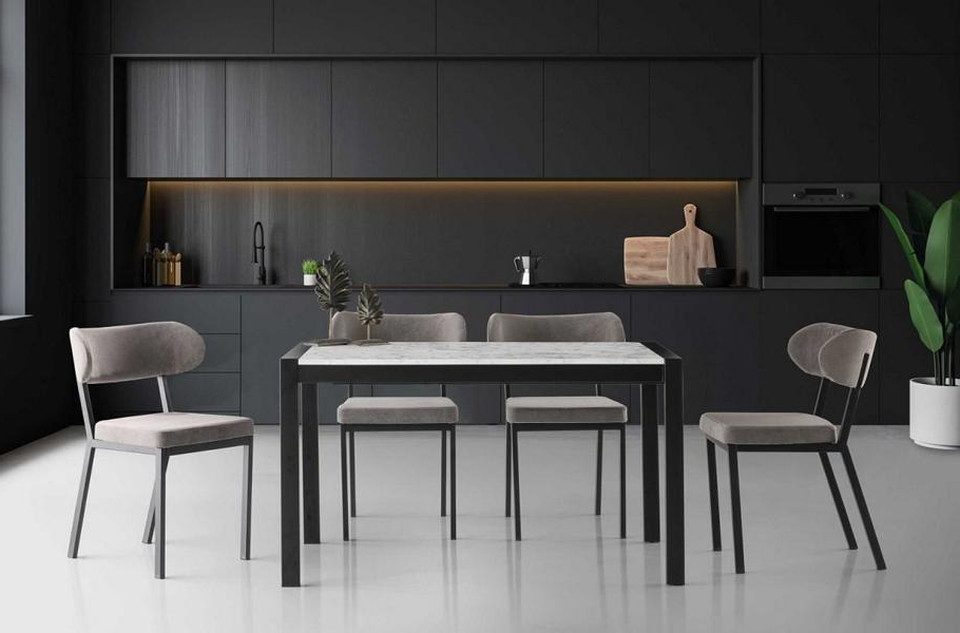 Essgruppe Esszimmermöbel in Grau aus robustem Holz mit zeitlosem Design