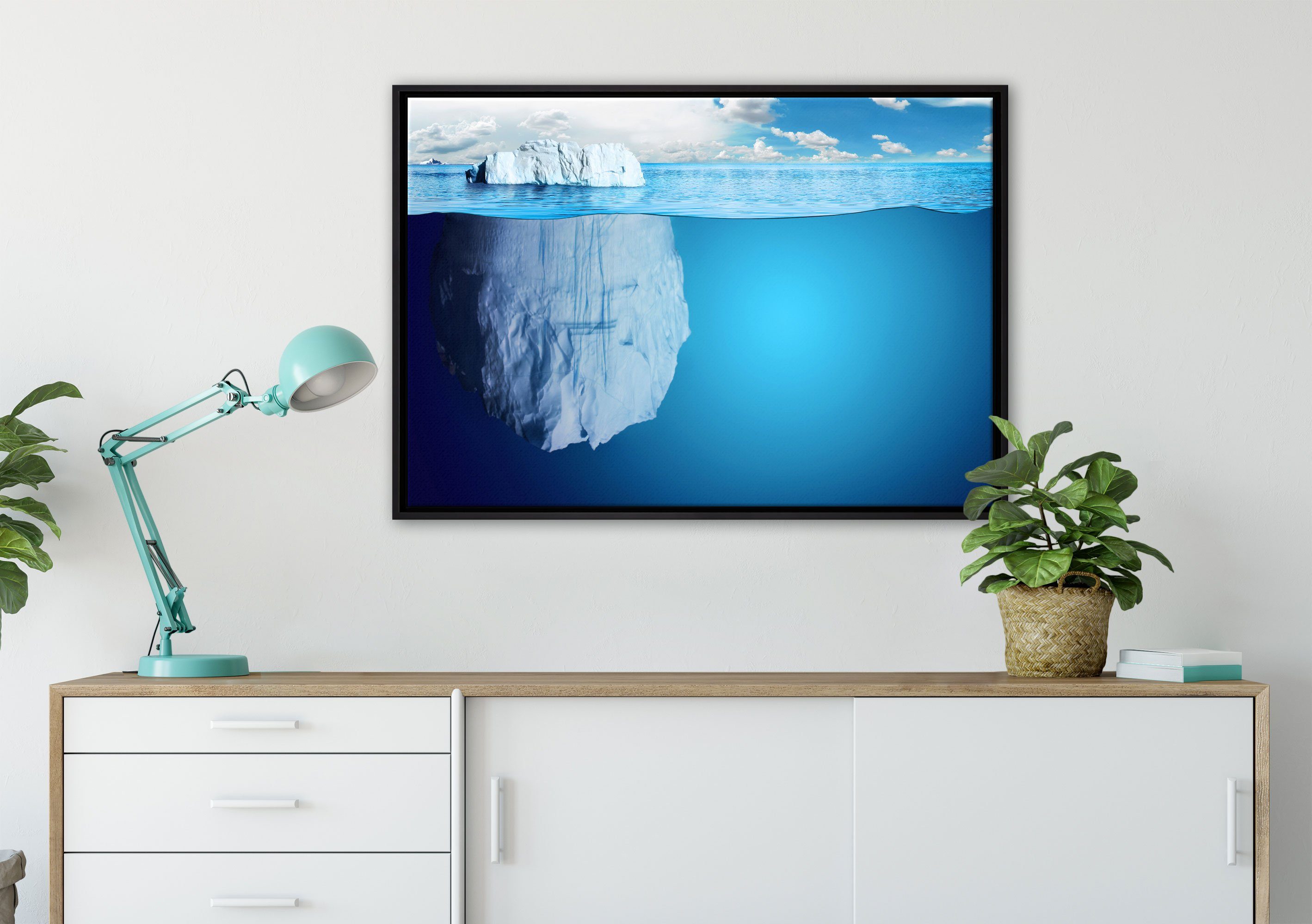 Pixxprint Leinwandbild Riesiger Eisberg unter bespannt, (1 einem fertig Schattenfugen-Bilderrahmen Wasser, St), gefasst, in Wanddekoration inkl. Zackenaufhänger Leinwandbild