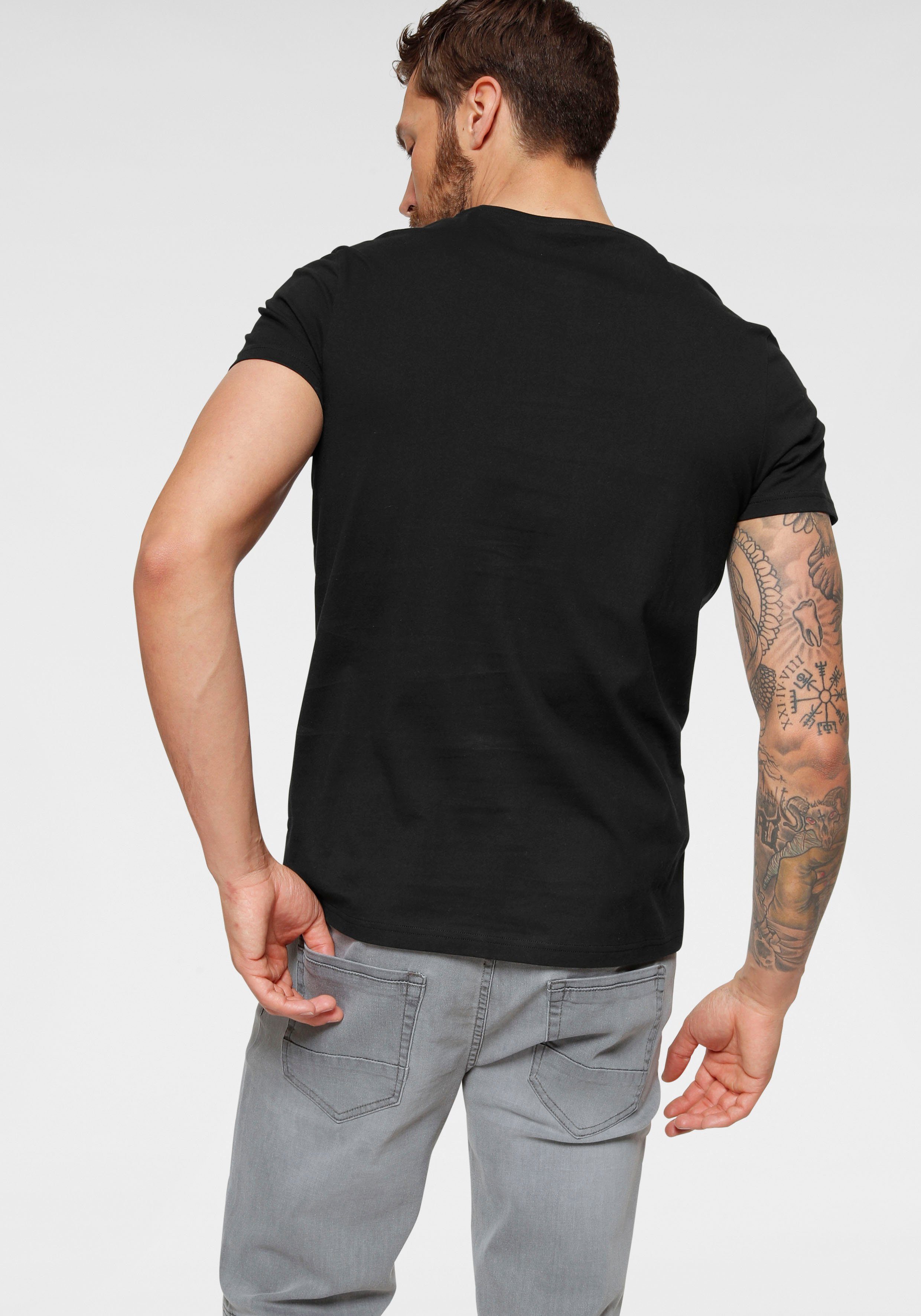 Bruno Banani T-Shirt kurzärmelig, schmal geschnitten, günstig online kaufen