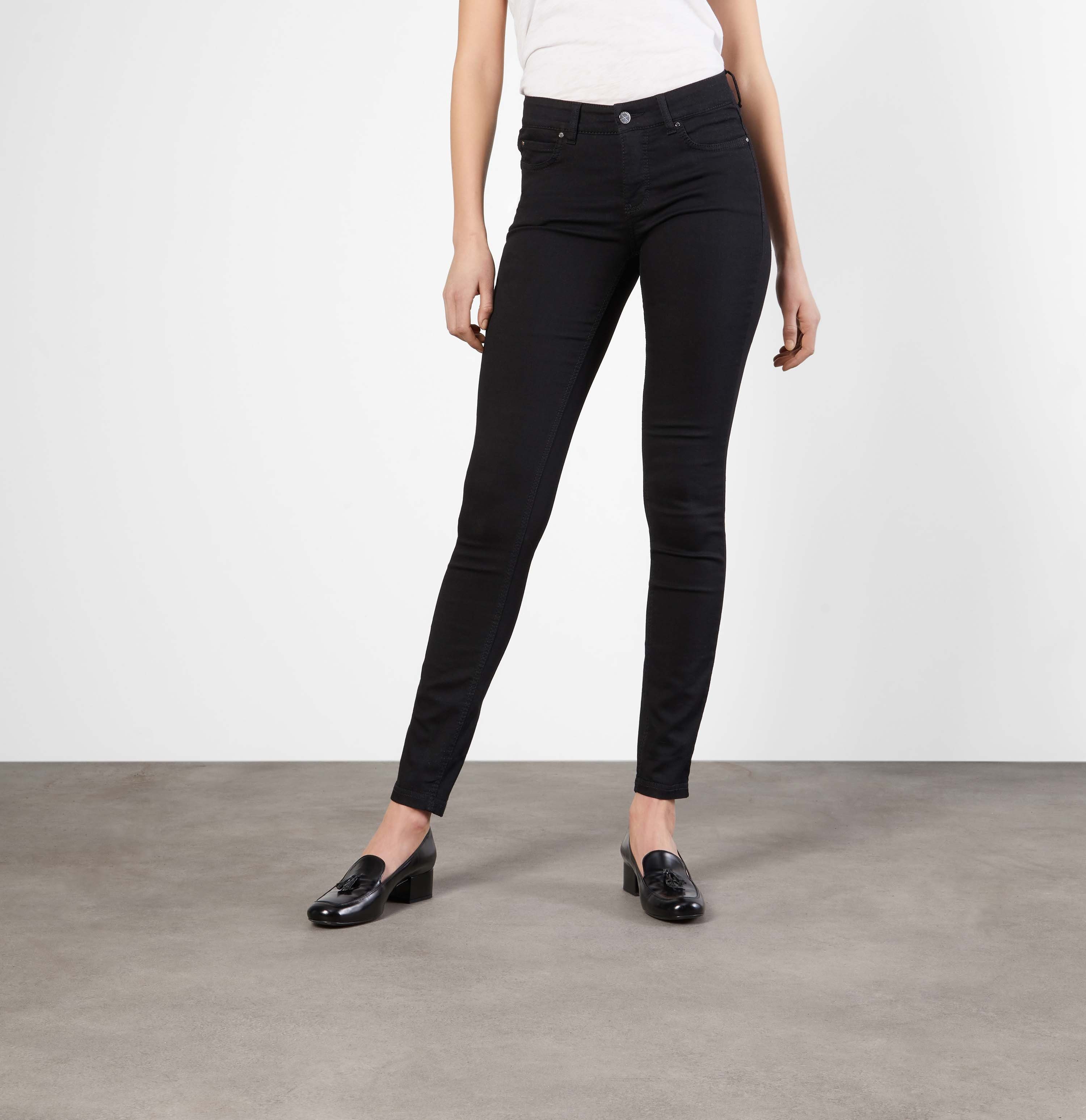 MAC Stretch-Jeans MAC DREAM SKINNY black black 5402-90-0355L D999