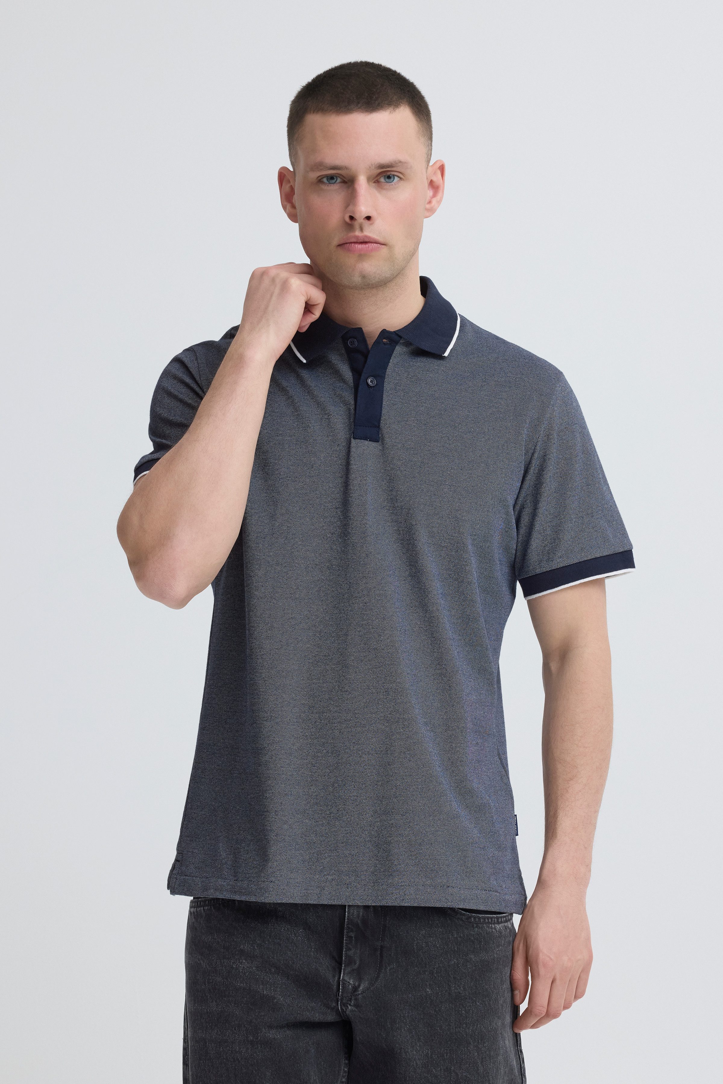 Blend Poloshirt BHGILBERT POLO S/S aus Baumwollmischung, Regular Fit, mit kurzer Knopfleiste, unifarben