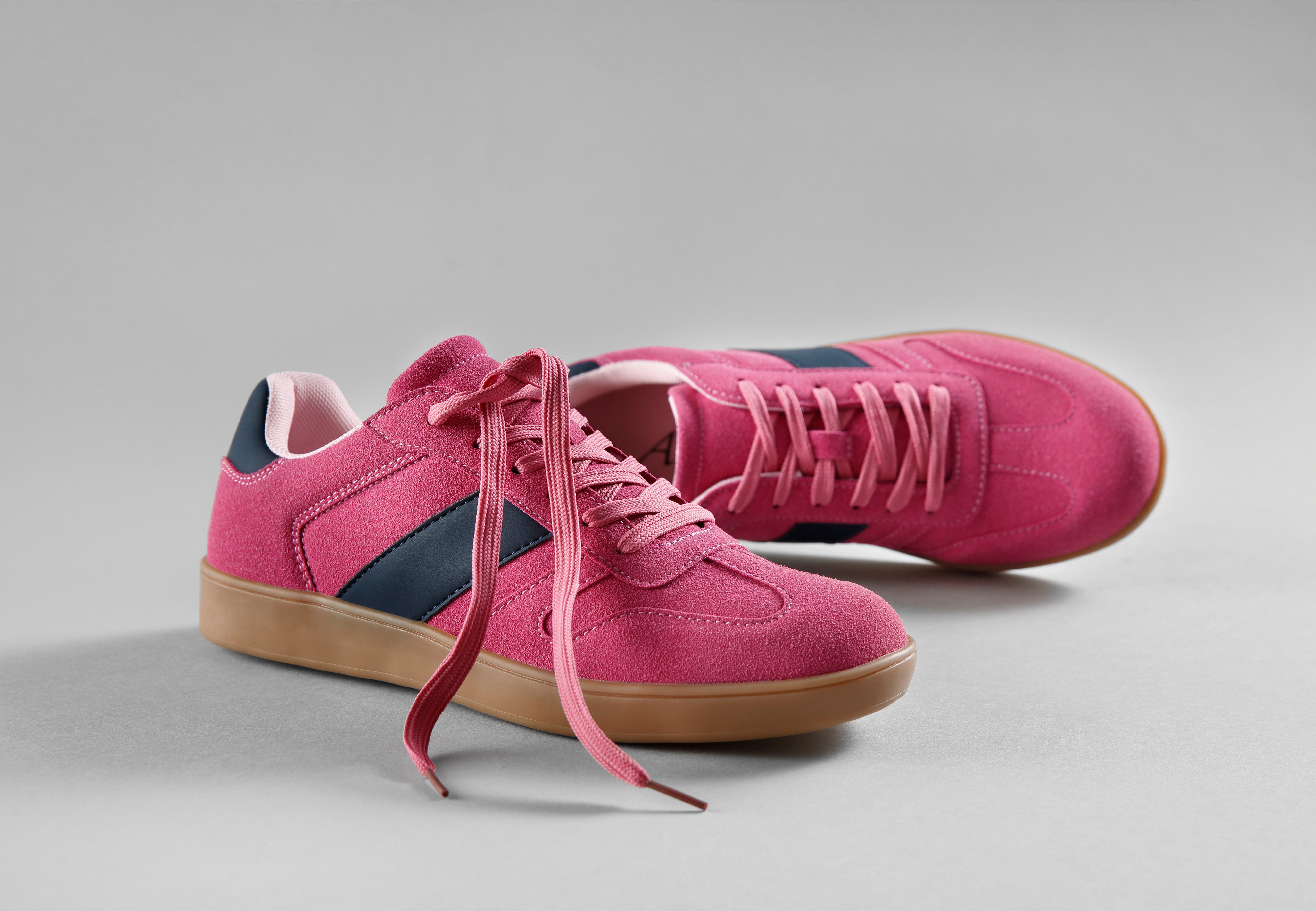 Sneaker