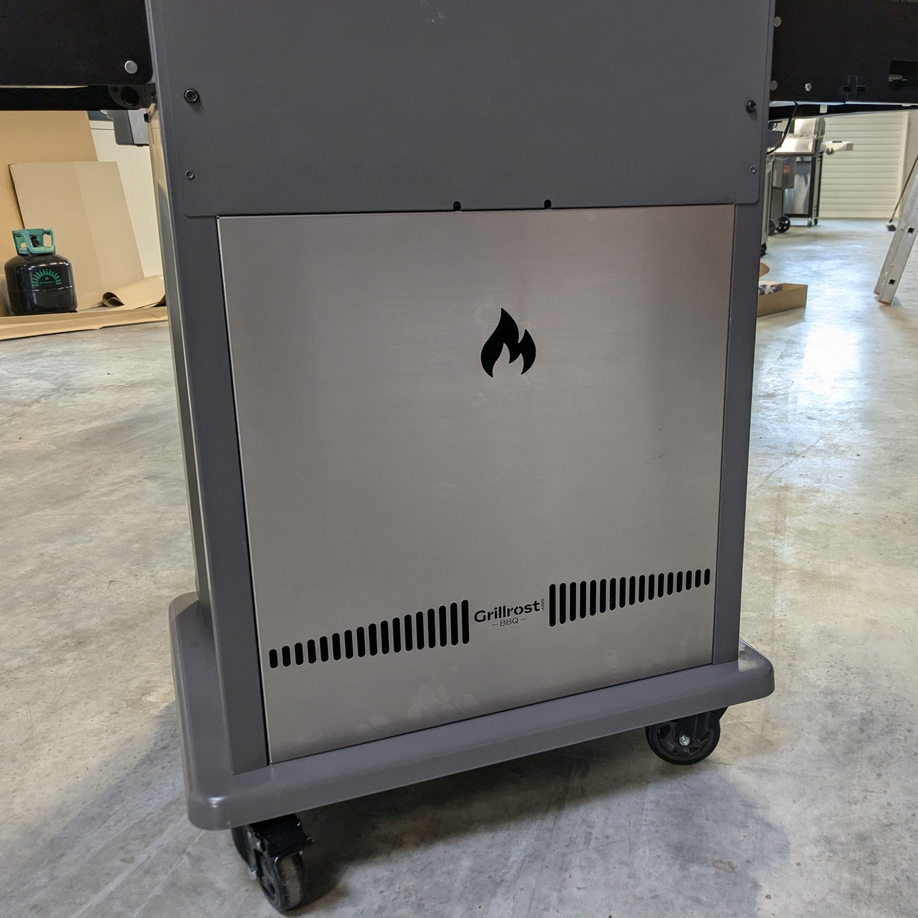 Grillrost.com BBQ Grillrost BBQ Rückwand Napoleon Rogue, Made in Germany