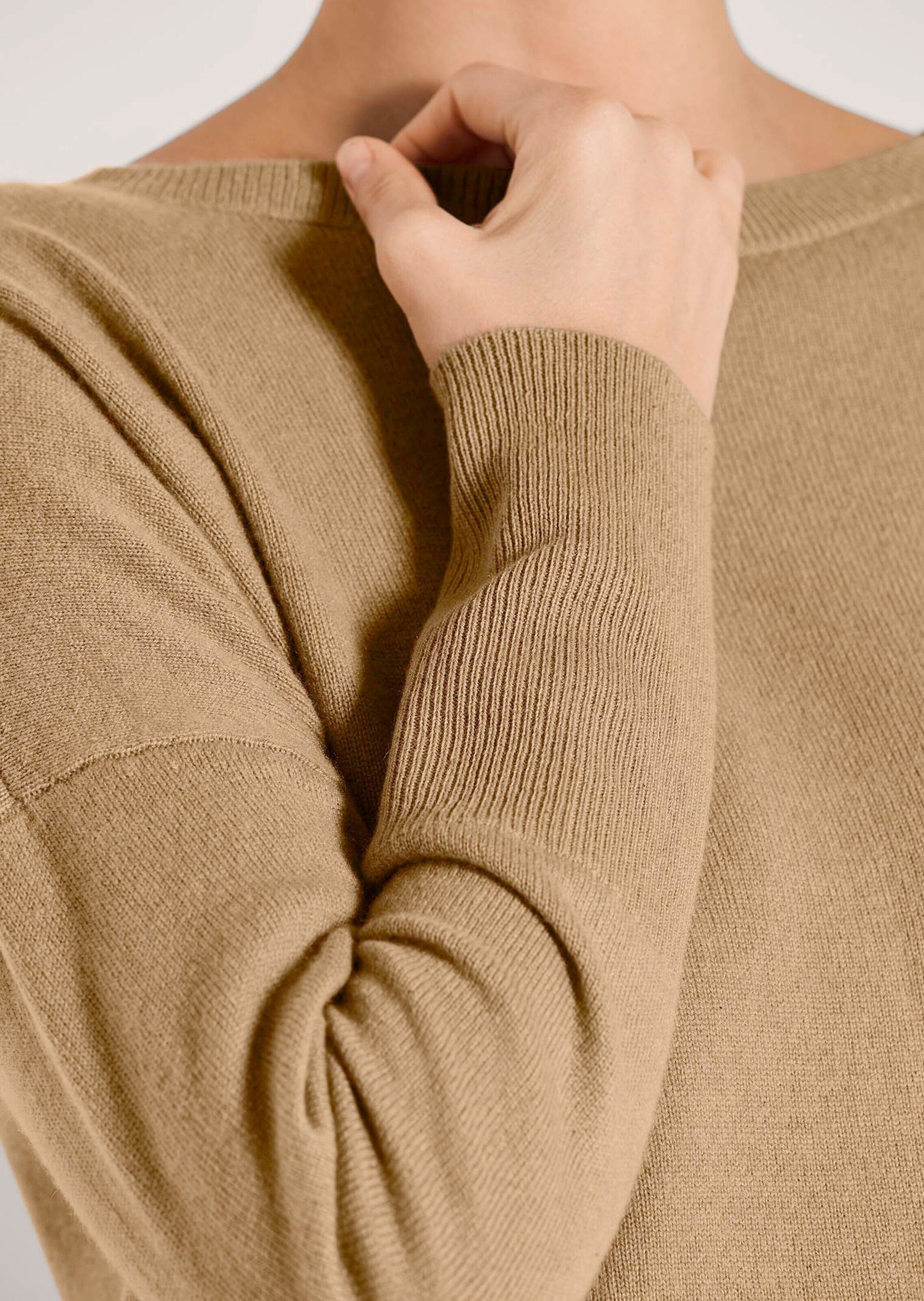 MADELEINE Strickpullover Schlichter Strickpullover mit U-Boot-Ausschnitt Langarmshirt mit lässigem Schnitt, überschnittene Schultern