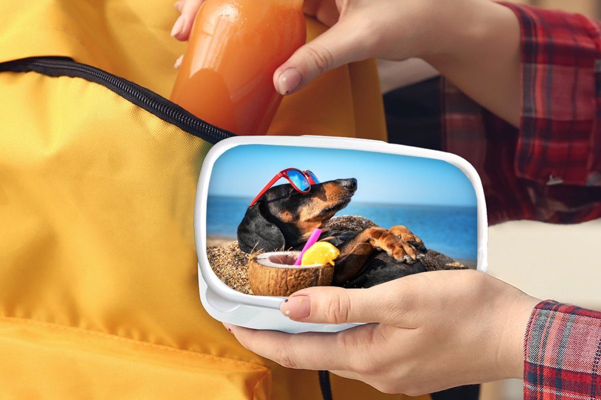 MuchoWow Lunchbox Sonnenbrille Mädchen Strand Sommer, Hund - und (2-tlg), weiß und für Brotbox Kunststoff, Erwachsene, - - Kinder Jungs Brotdose, für