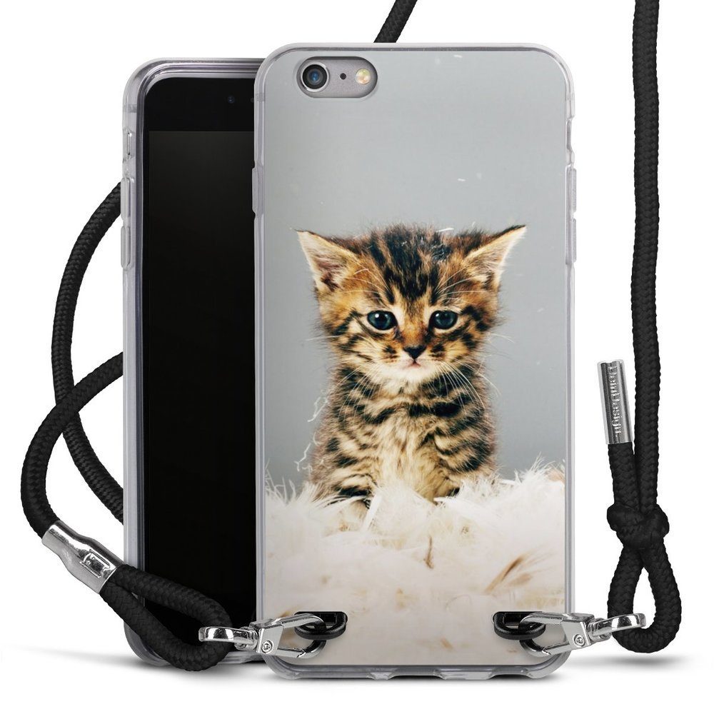 DeinDesign Handyhülle Katze Haustier Feder Kitty, Apple iPhone 6s Plus  Handykette Hülle mit Band Case zum Umhängen
