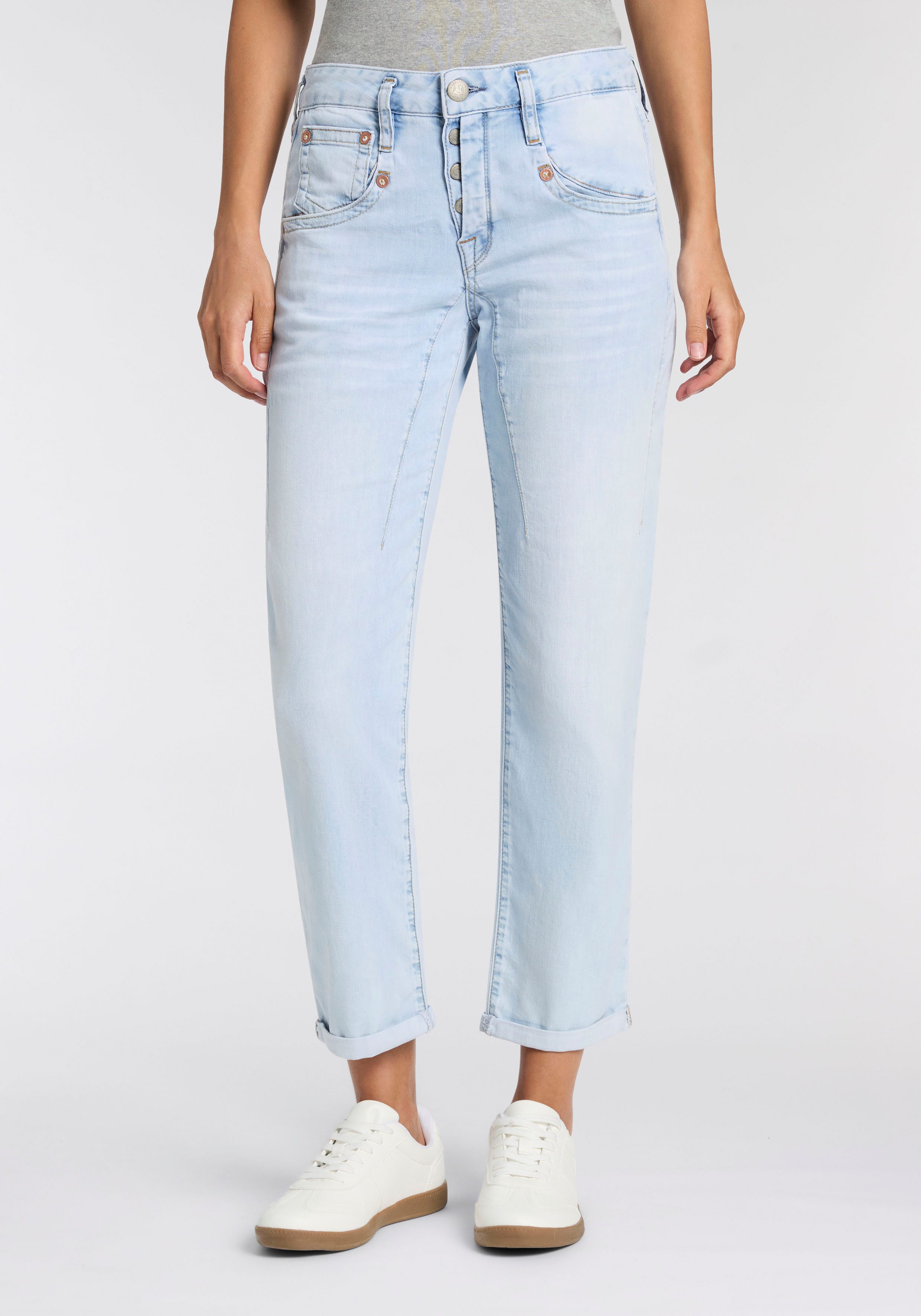 Herrlicher Boyfriend-Jeans Shyra Tap Denim Light im Straight Fit, mit Knopfleiste