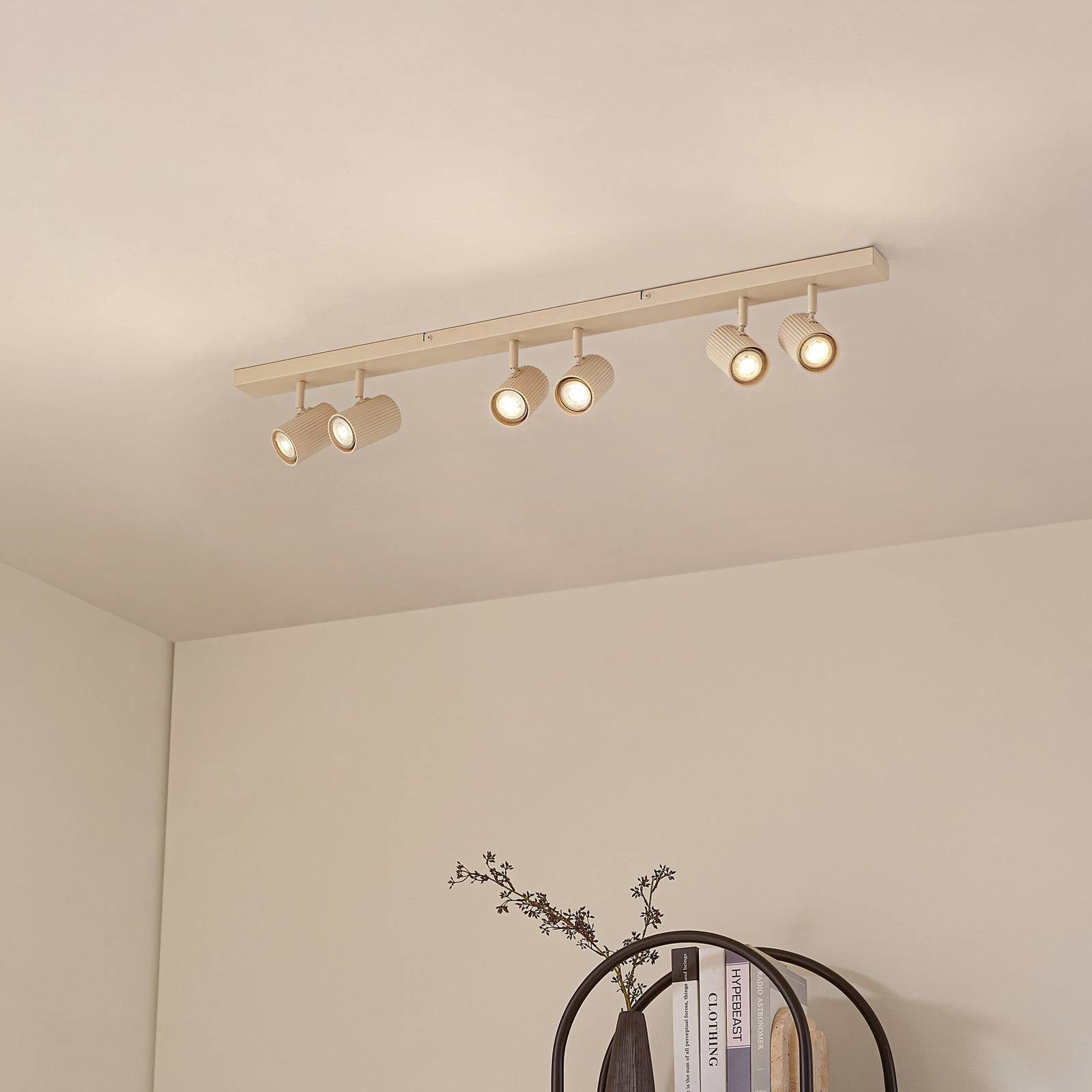 Lindby Deckenstrahler Kardis, Metall, Creme IP20, 6 x 10 W LED