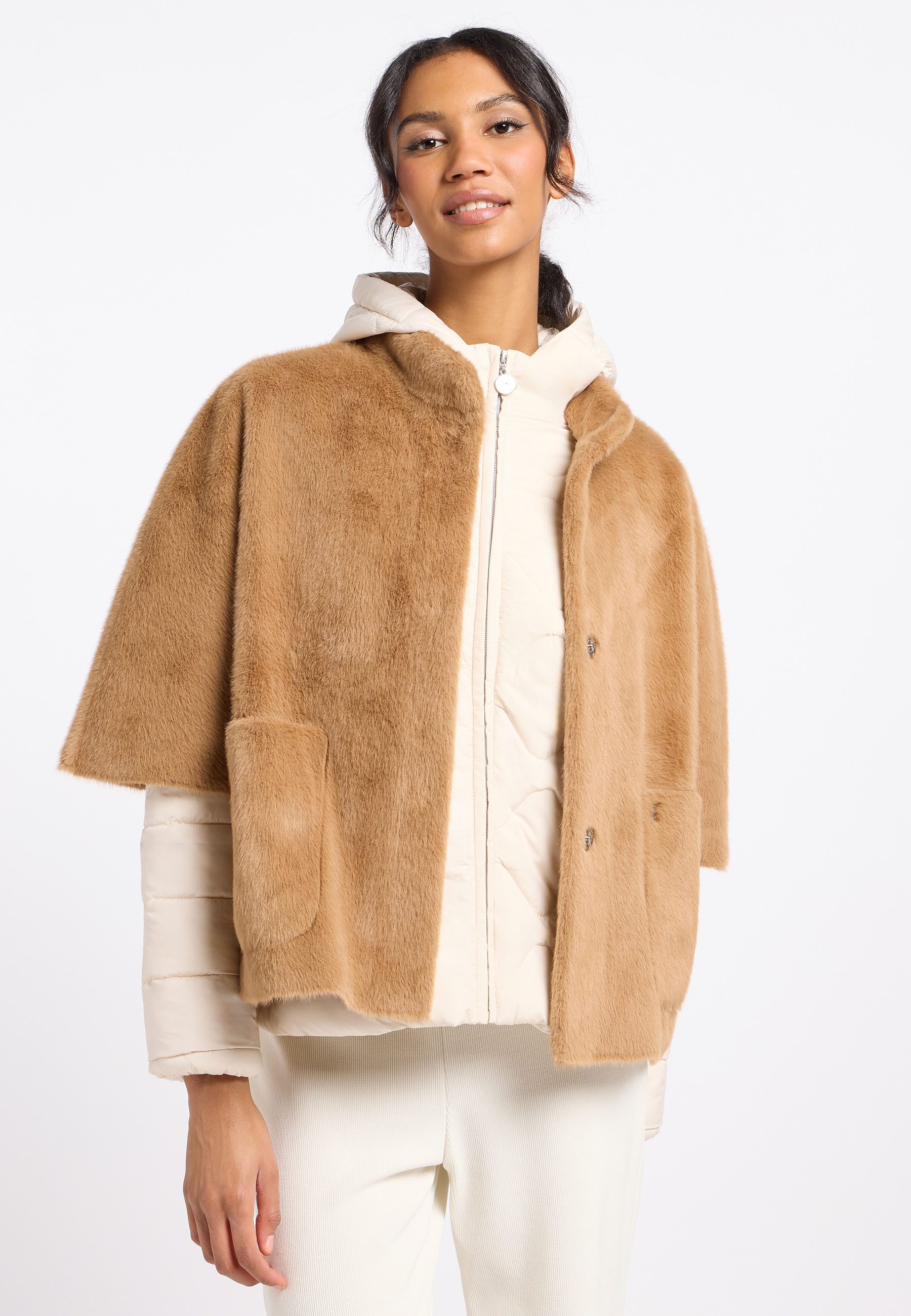 Frieda & Freddies Cape Fake Fur Cape With Jacket / Kay & Polly