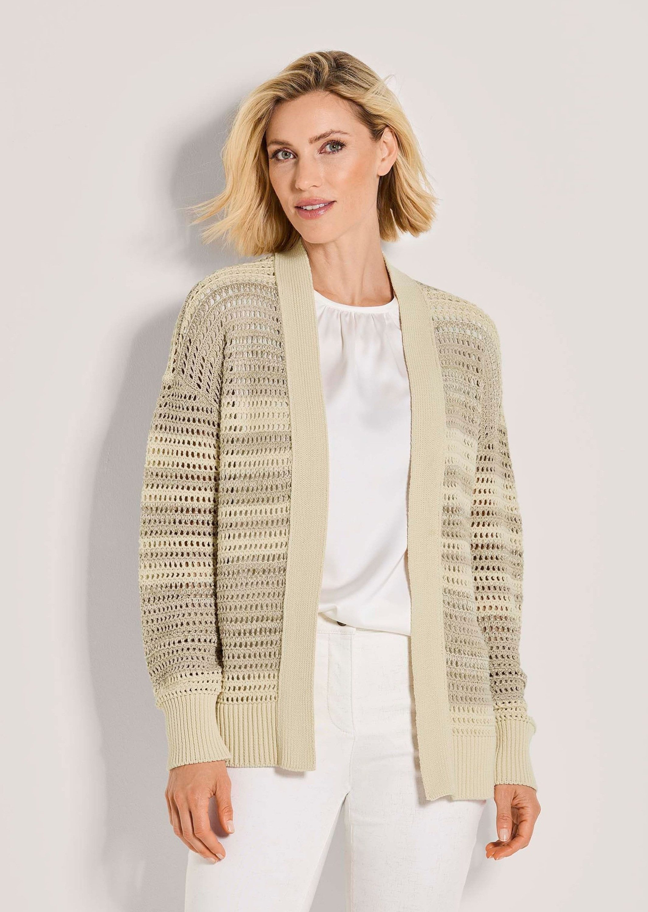 MADELEINE Strickjacke Eleganter Ajour-Cardigan mit Glanzgarn Luftiger Strick mit Streifenmuster und edlem Glanz, ohne Verschluss