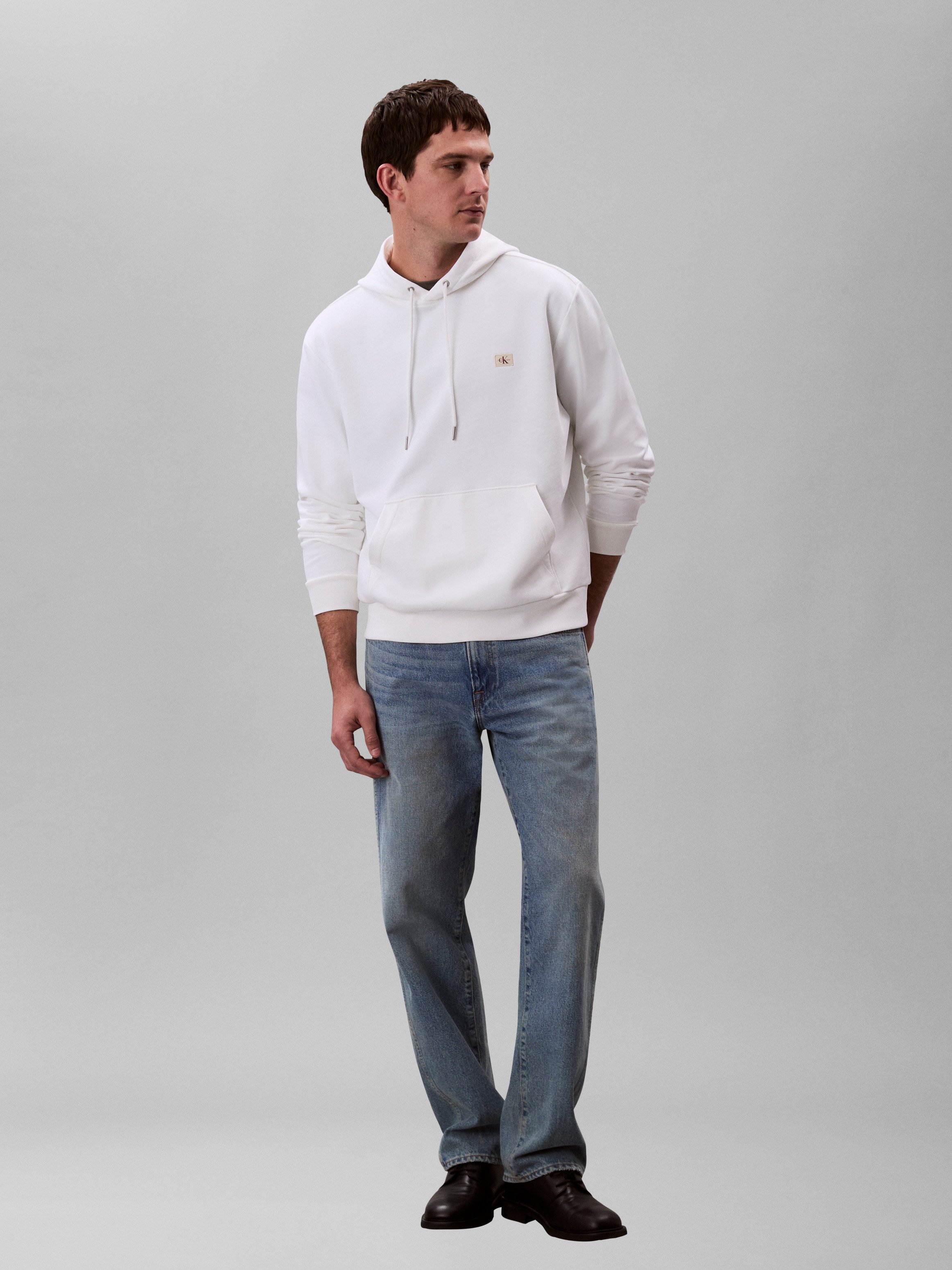 Calvin Klein Jeans Kapuzensweatshirt 400GSM TERRY BADGE HOODIE Mit Rundhalsausschnitt