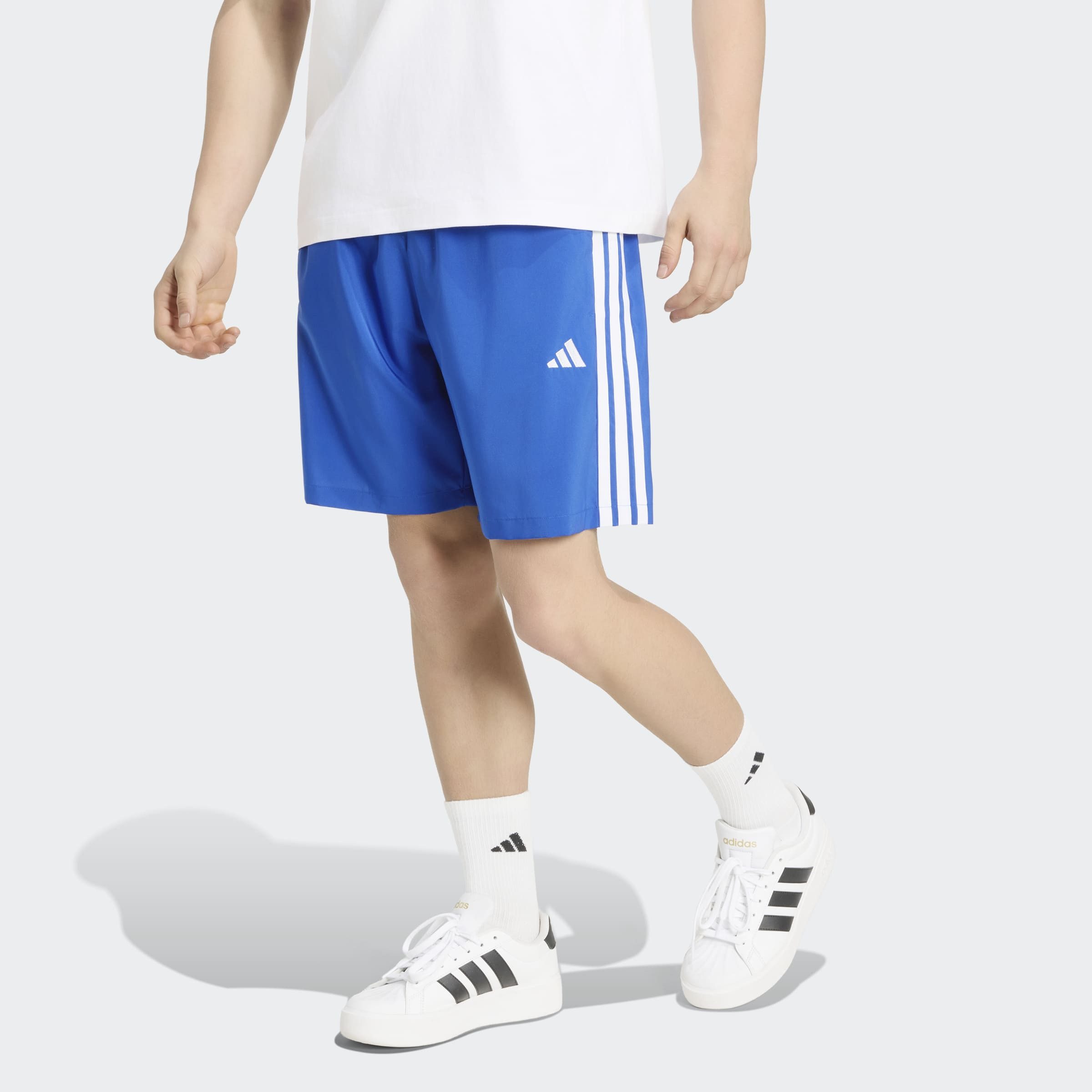 adidas Sportswear Shorts ESSENTIALS 3-STREIFEN CHELSEA LITE, GEWEBT