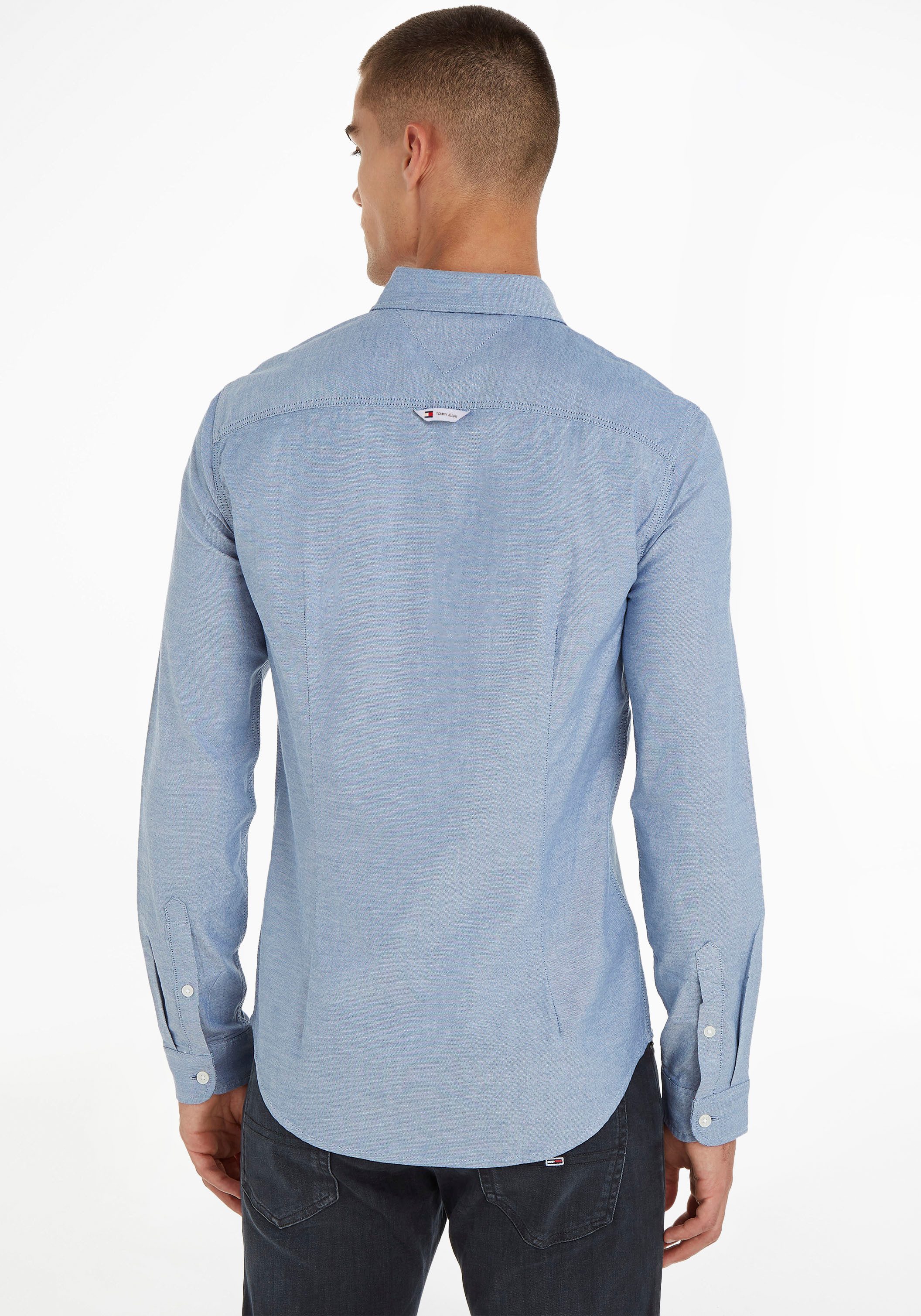 Tommy Jeans Langarmhemd TJM Slim Stretch Oxford Shirt mit Flaglabel auf der günstig online kaufen