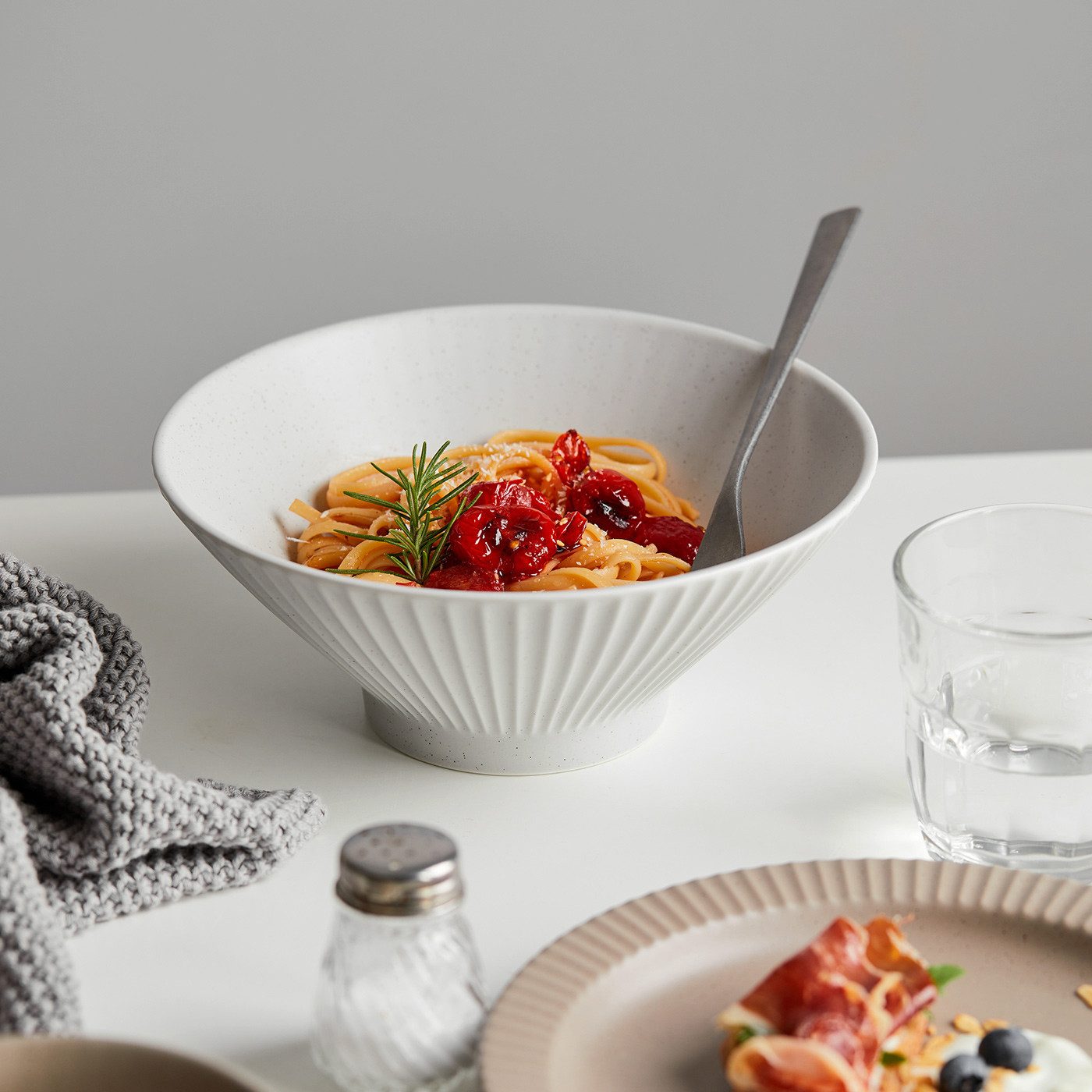 JIWOO Schüssel 4er Ø20cm, Japanische Ramenschüssel Suppenschüssel bowl Pastaschüssel, Keramik, (Schüsselset, 4-tlg), Bowl Hochwertiges Schüsseln Grau Schüssel Mikrowellenofen Spülmaschine