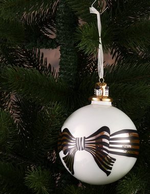 BRUBAKER Weihnachtsbaumkugel Premium Weihnachtskugel Schleife mit Geschenk - Weiß, Schwarz und Gold (1 St), 10 cm Baumkugel aus Glas mit Geschenkbox Figur aus Porzellan