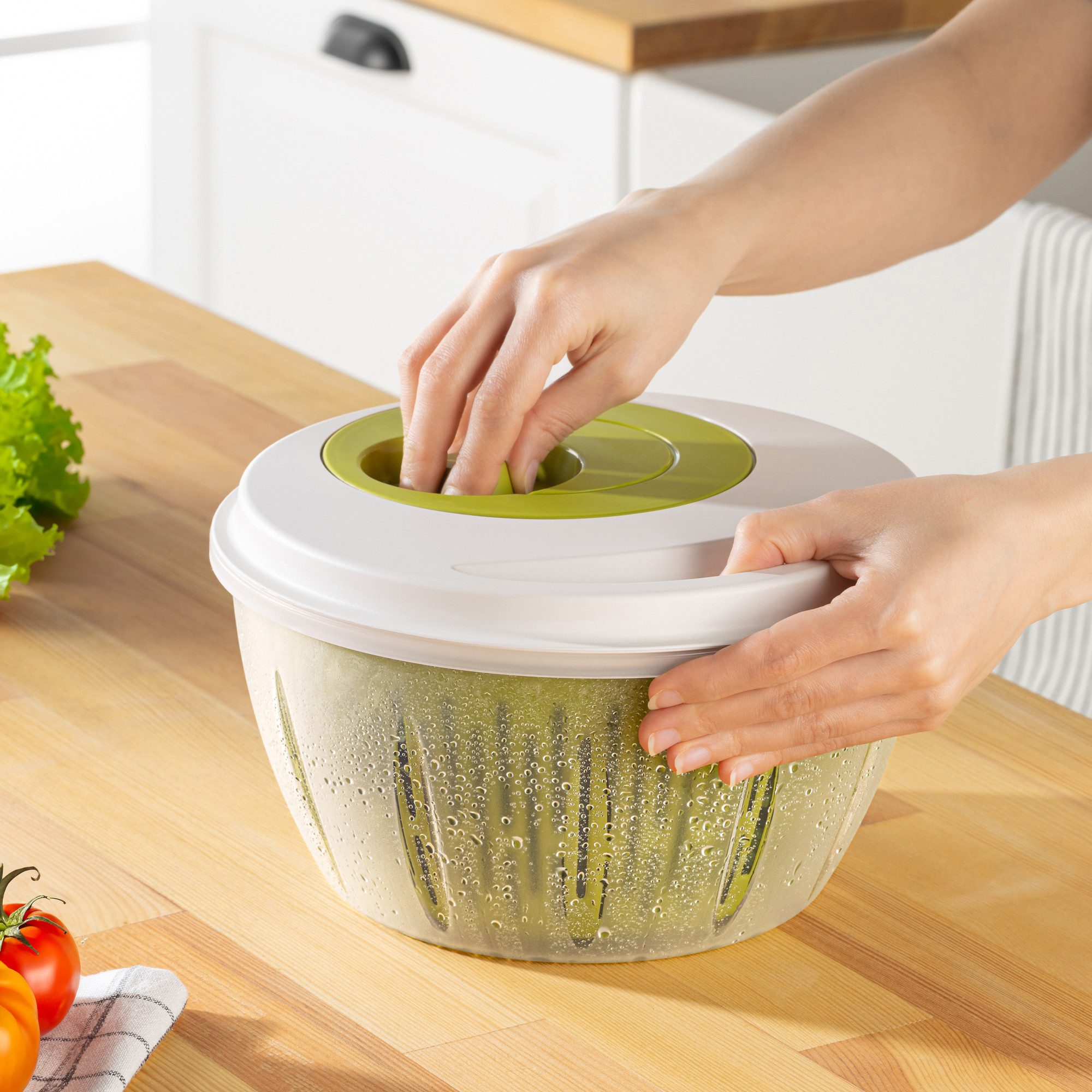 hausleben Salatschleuder Salatspinner mit Deckel, Abtropfsieb & Schüssel– Gemüse & Kräutern, (3-in-1 Set, Salatschüssel Set zum Waschen und Trocknen von Salat), – Bild 4 von 5