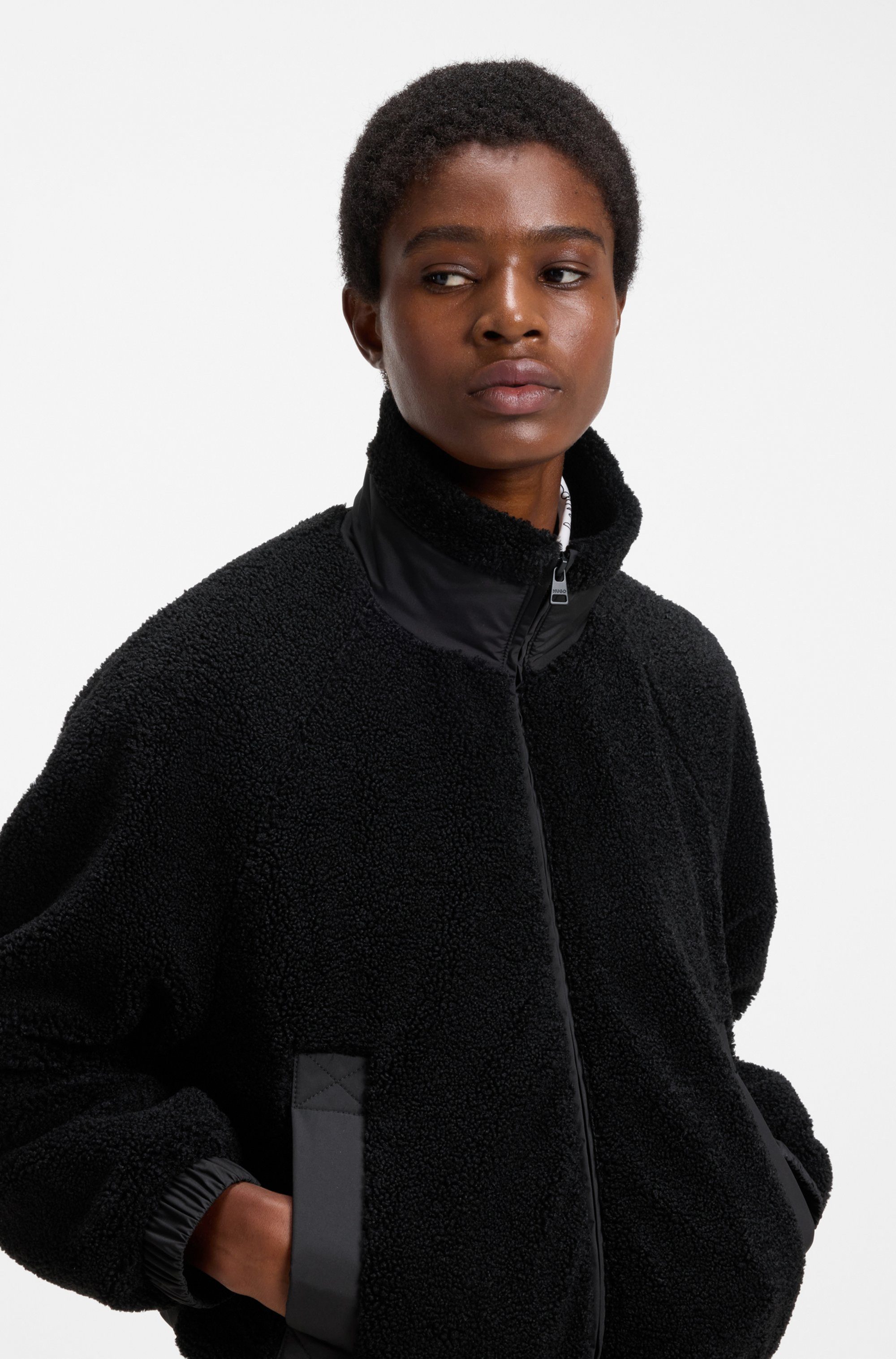 HUGO Hybridjacke Fosser im Materialmix, Stehkragen – Bild 3 von 5