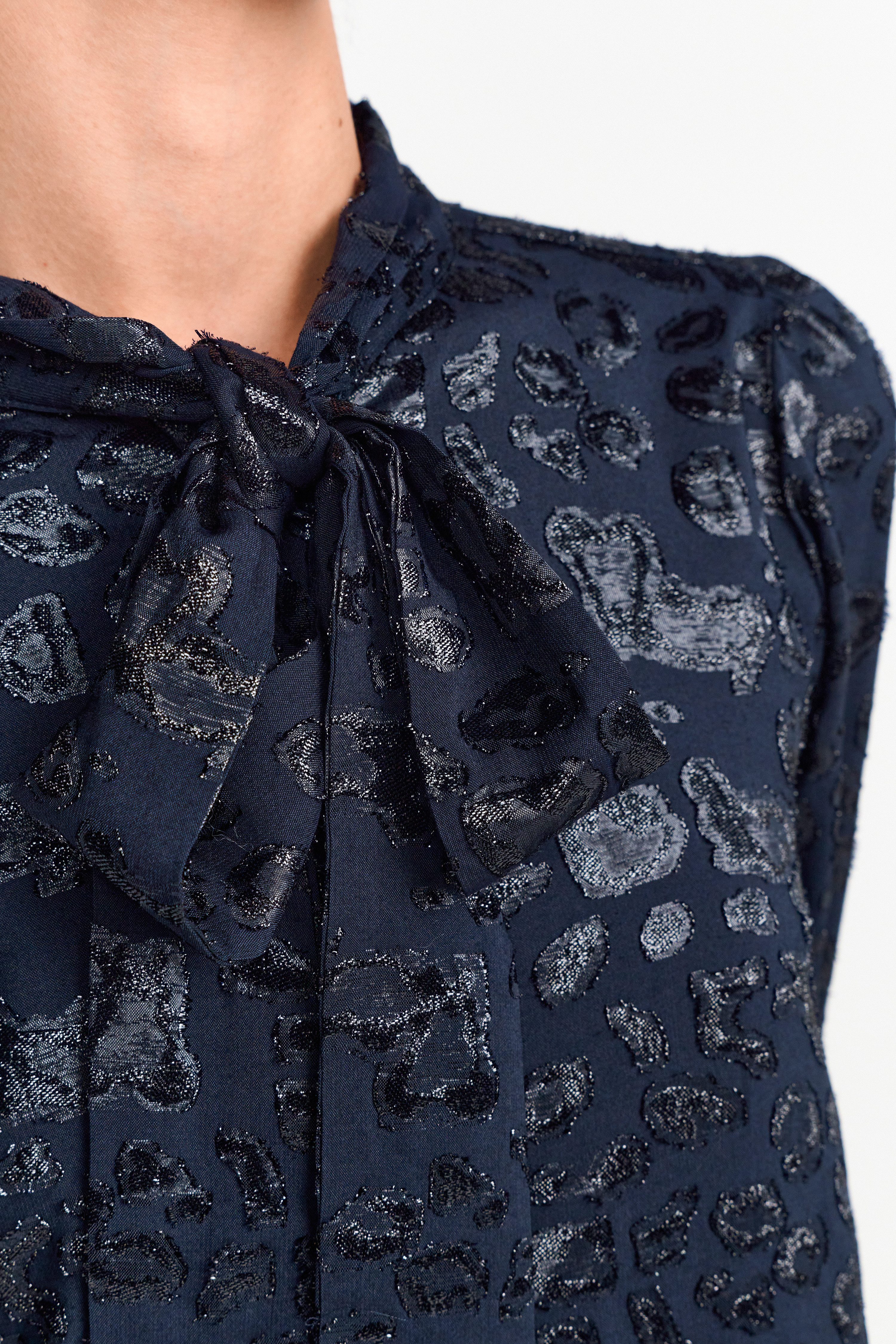 RICHROYAL Minikleid in schimmerndem Jacquard-Look mit günstig online kaufen