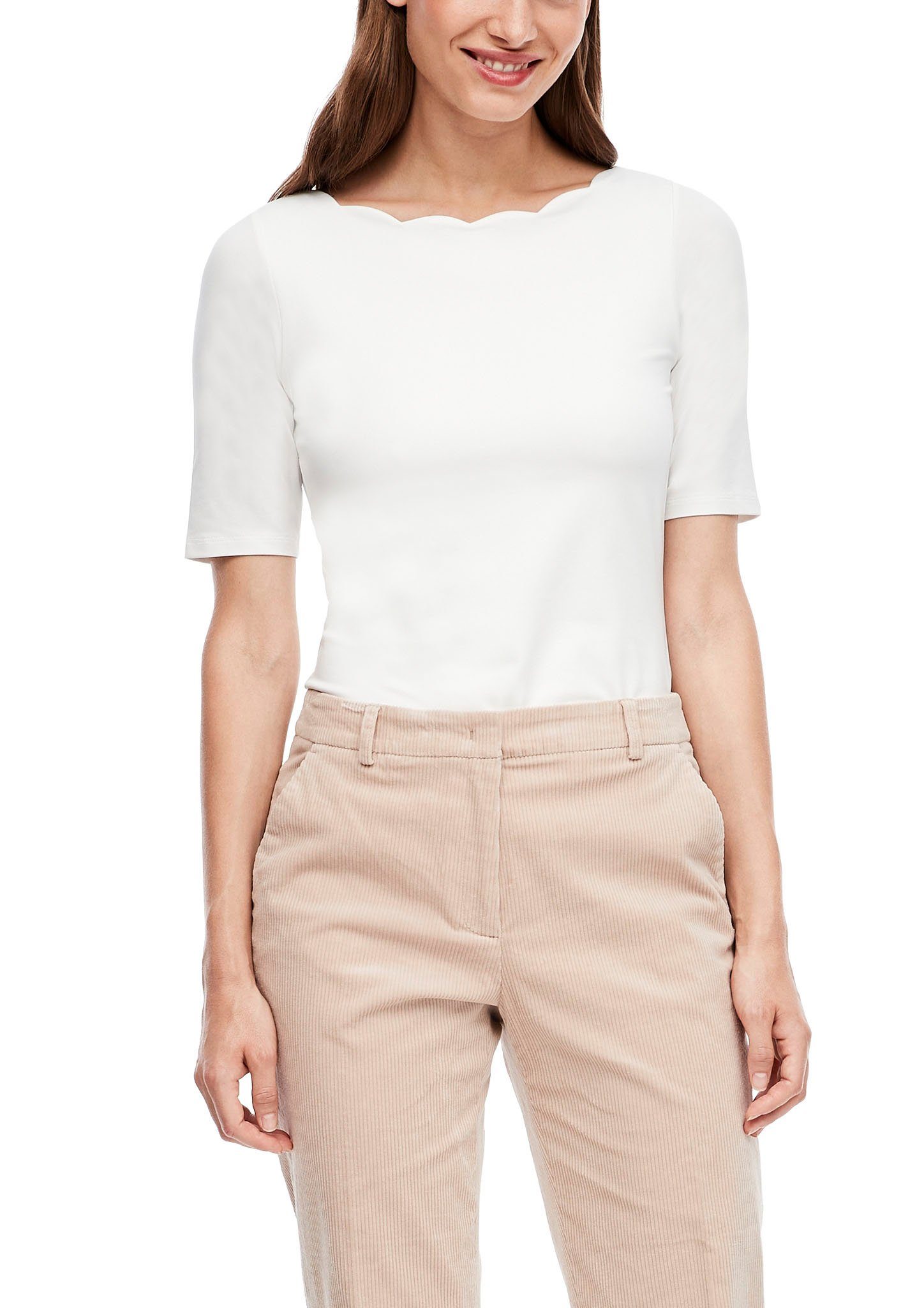 s.Oliver BLACK LABEL T-Shirt mit femininer Bogenkante am ...