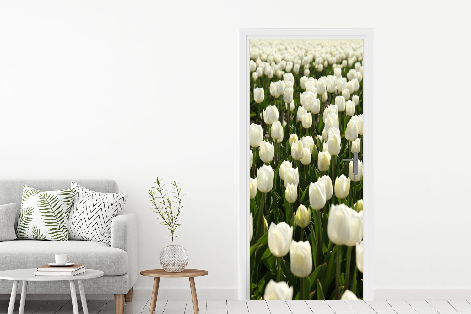 MuchoWow Türtapete Weiße Tulpen auf für Türaufkleber, Fototapete Tür, Matt, Feld, cm St), (1 einem bedruckt, 75x205