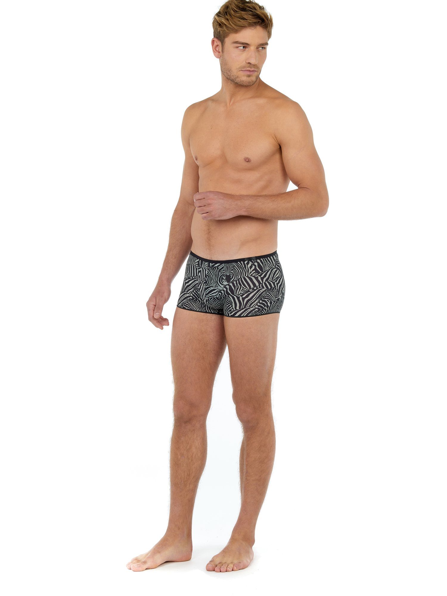 Plume Trunk Hom Marty