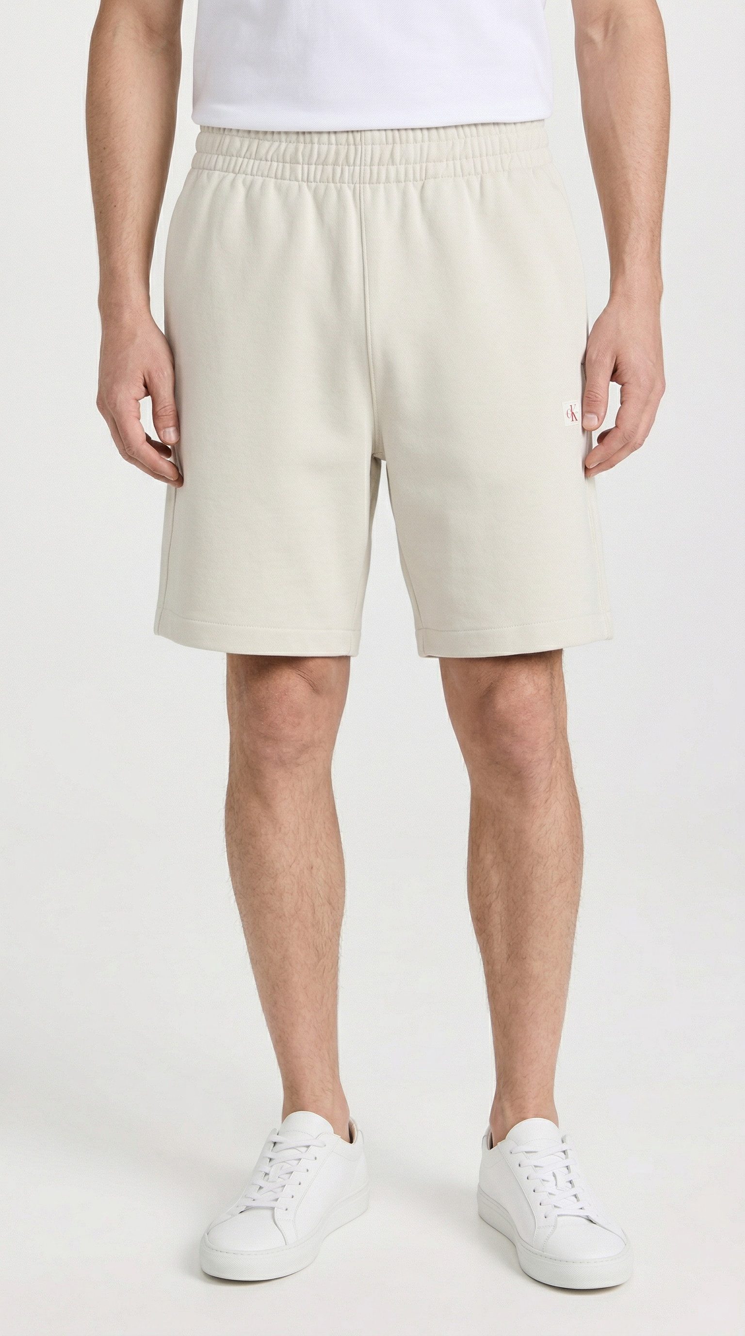 Calvin Klein Jeans Sweatshorts Regular Fit, Logo-Badge, Seitentaschen