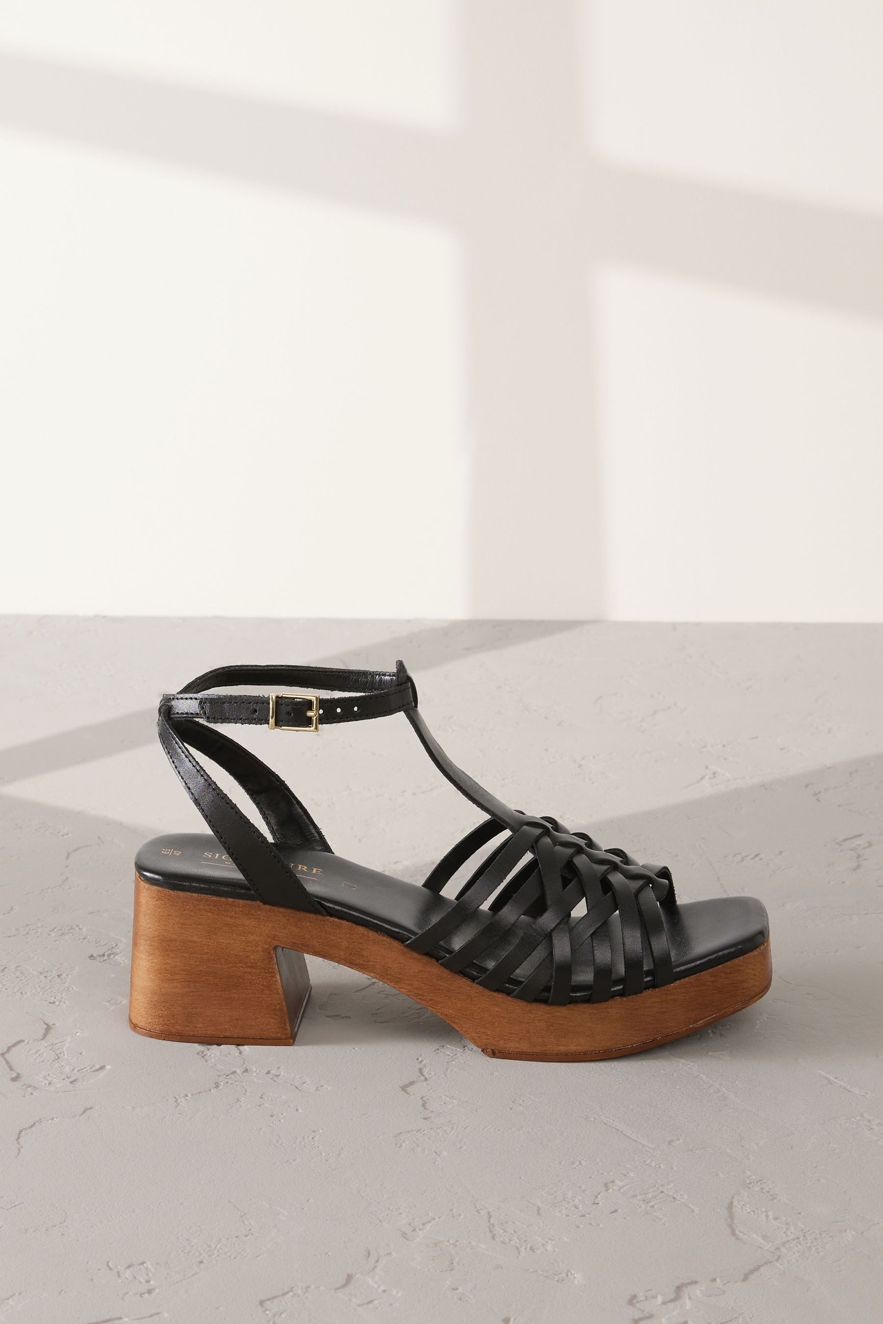 Next Signature Clog-Ledersandalen mit Blockabsatz Clog (1-tlg)