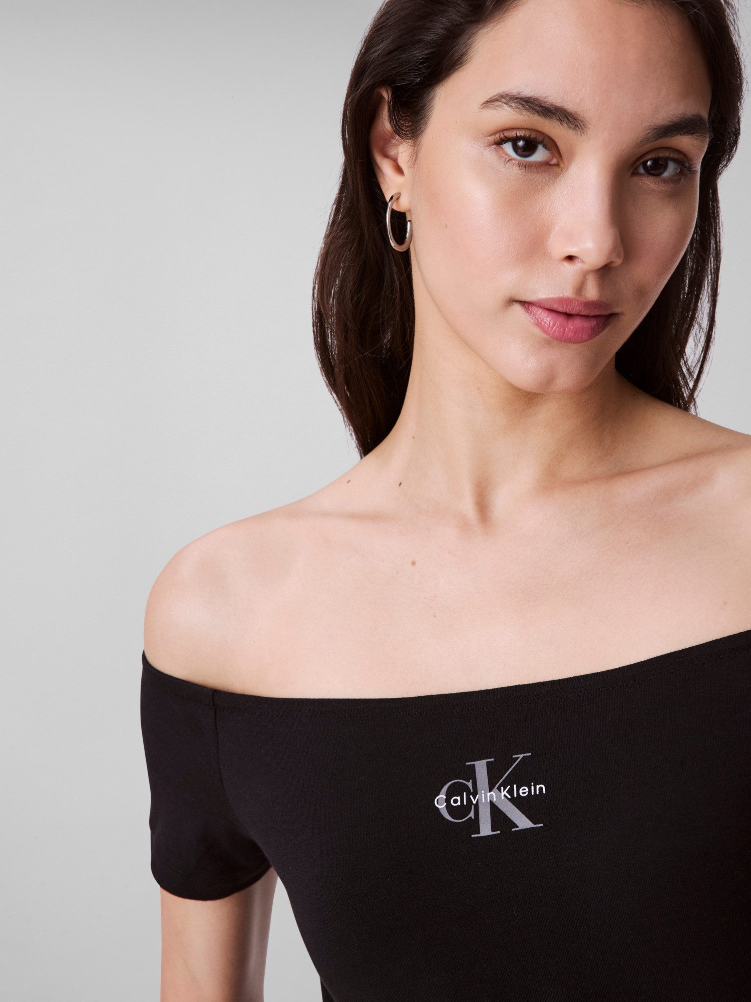 Calvin Klein Jeans Blusentop MNGRM OFF SHLDR STRT Mit tiefem Rundhalsausschnitt