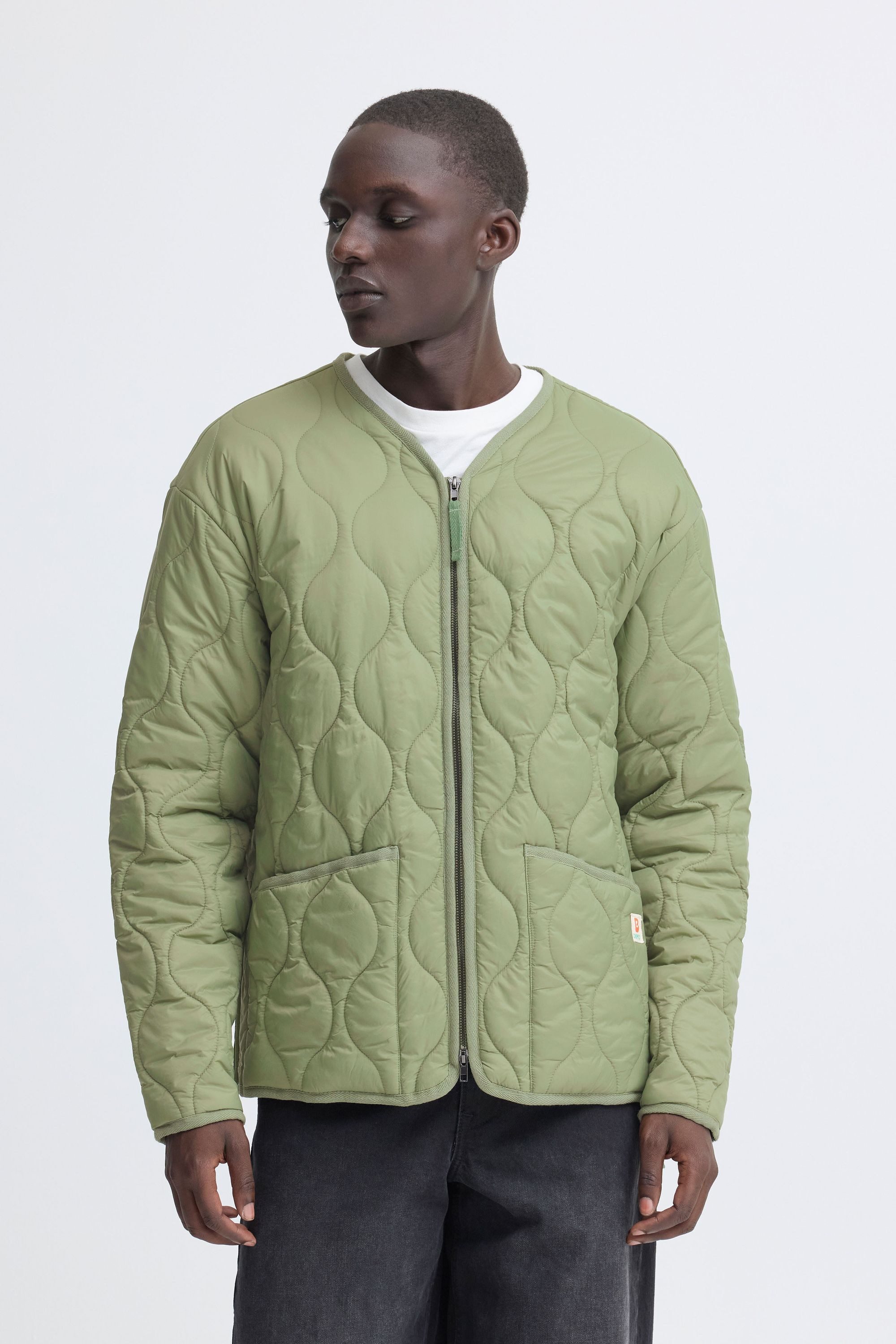 Blend Steppjacke BHSun (1-St) Stilvolle Steppjacke mit seitlichen Reißverschlüssen
