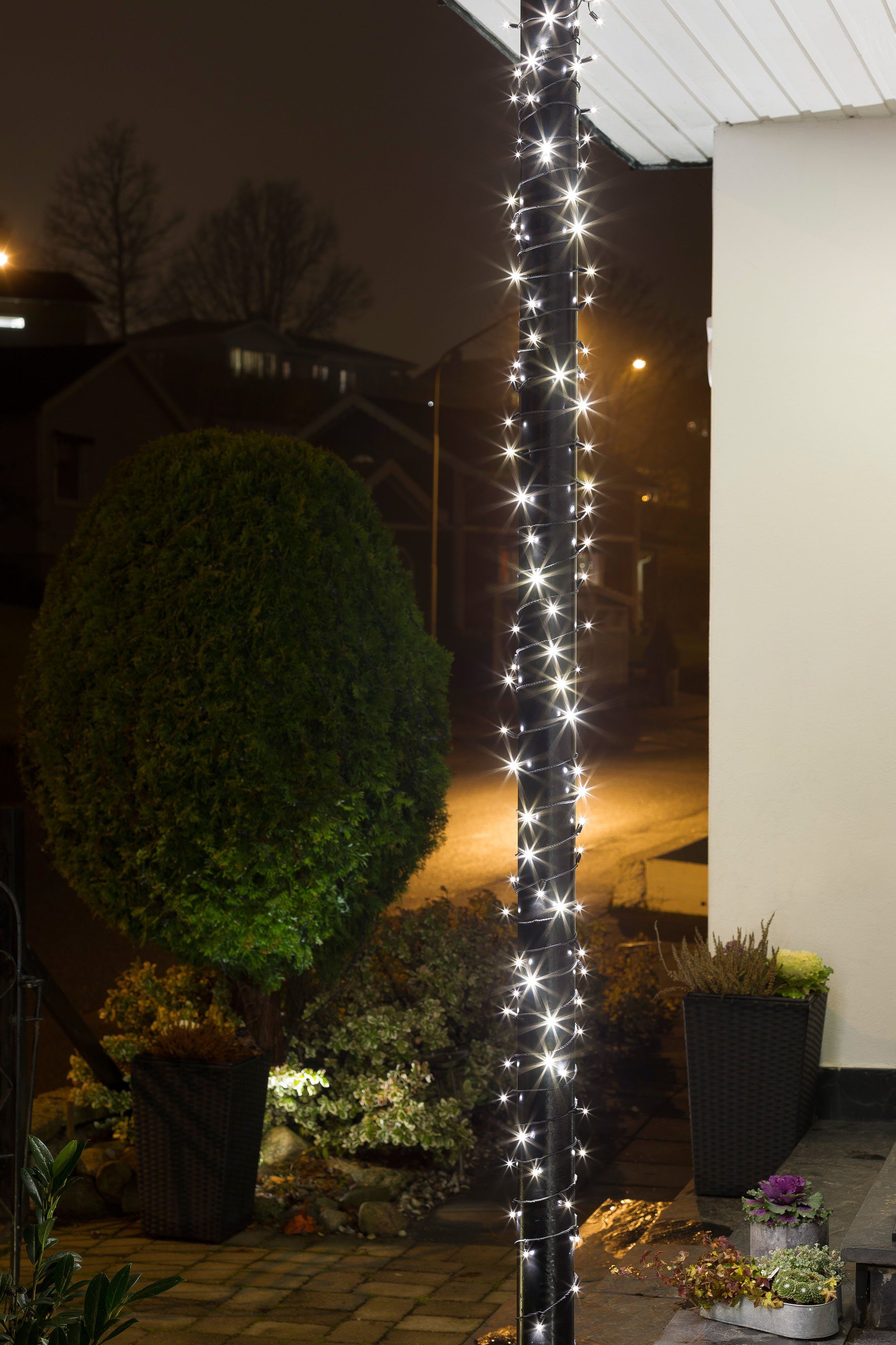 KONSTSMIDE LED-Lichterkette Weihnachtsdeko aussen, 80-flammig, Micro LED  Lichterkette, schutzisoliert/umgossen, 80 warm weiße Dioden,  Trafobetriebener Artikel für den Innen- und Außenbereich